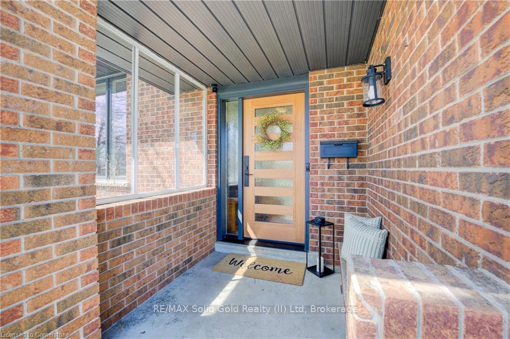 Photo 5 of 111 Georgian Crescent, Kitchener — HOMEH
