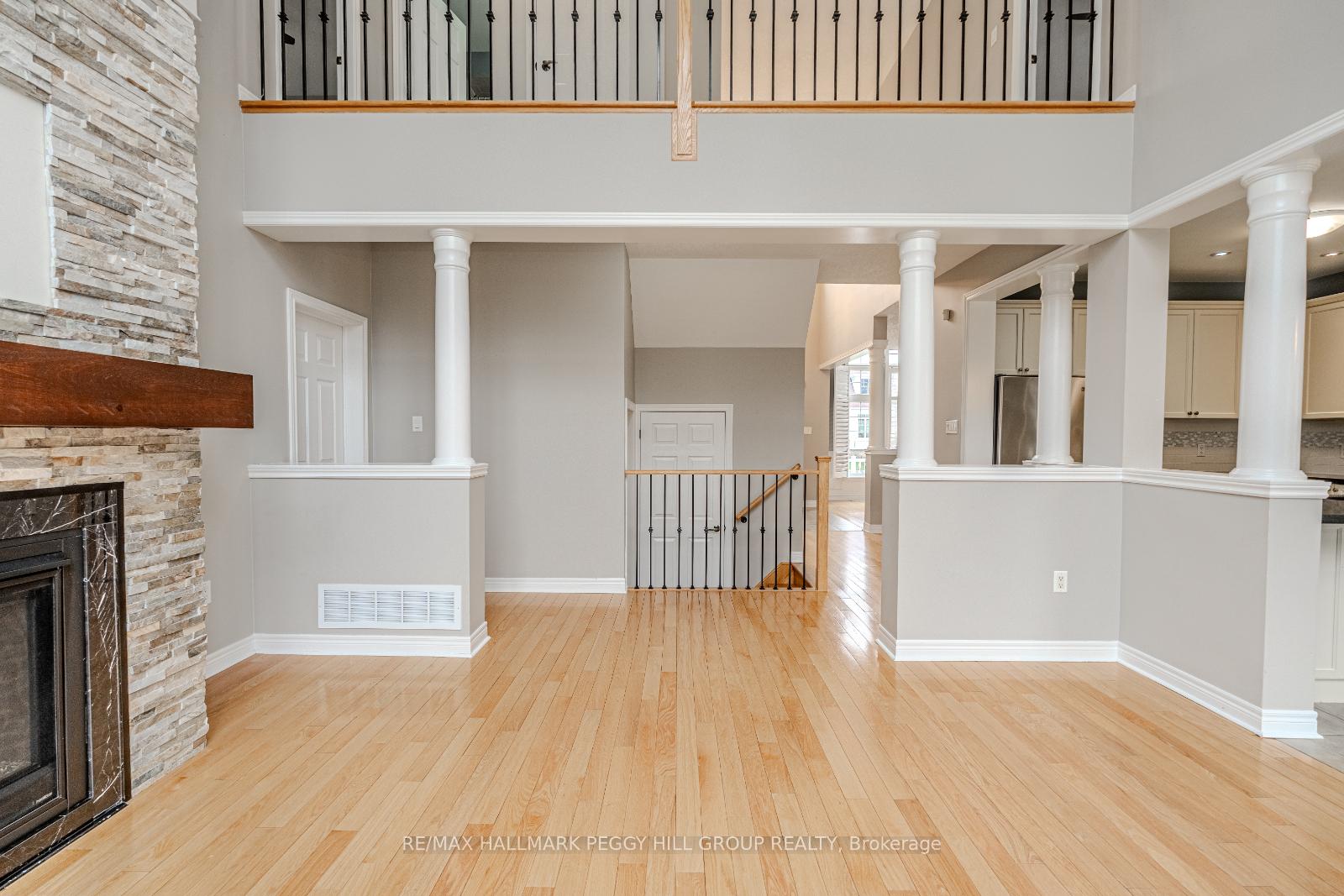 Photo 4 of 52 Riverwalk Place, Midland — HOMEH