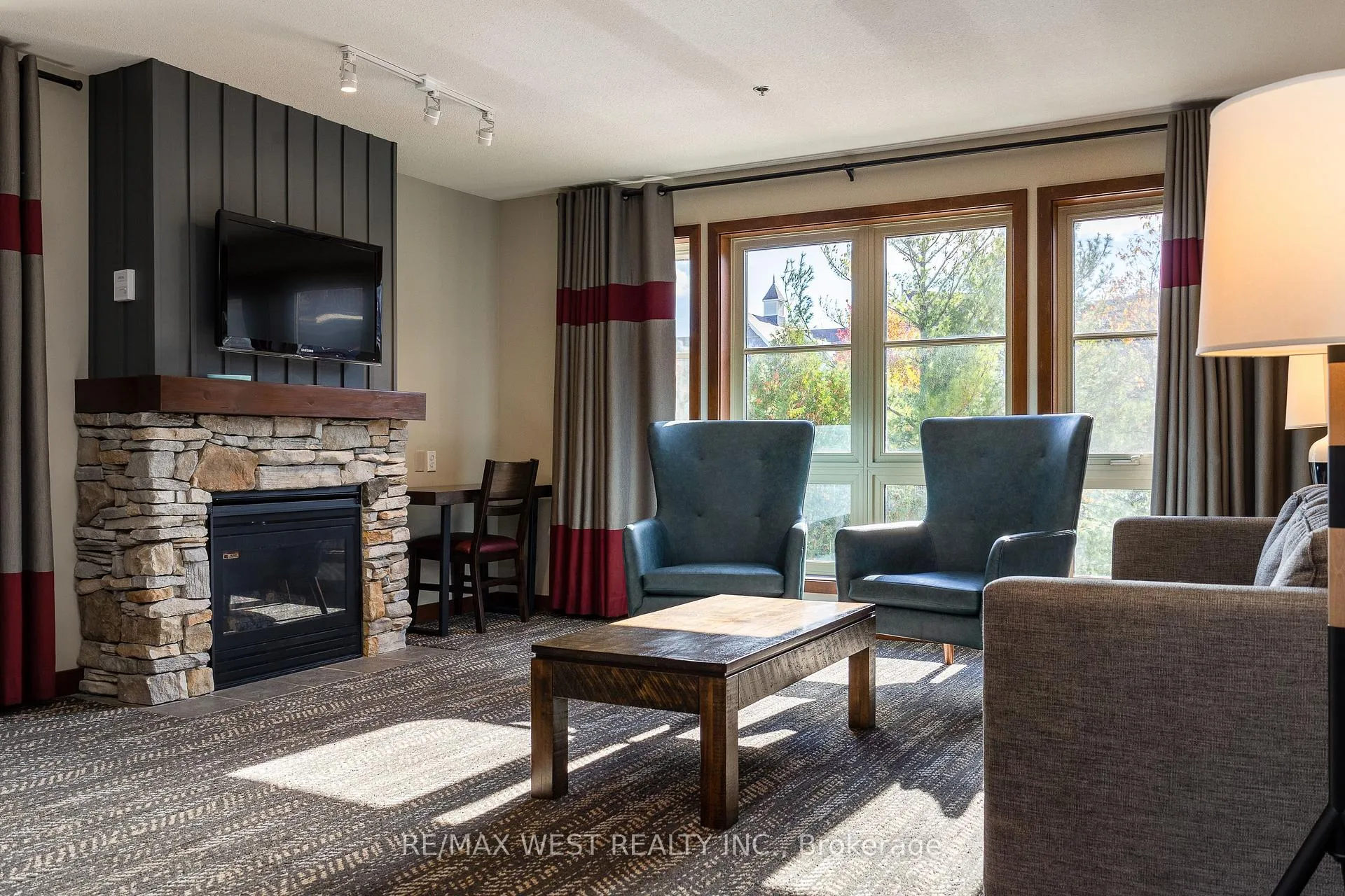 Photo 5 of Unit 232, 152 Jozo Weider Boulevard, Blue Mountains — HOMEH