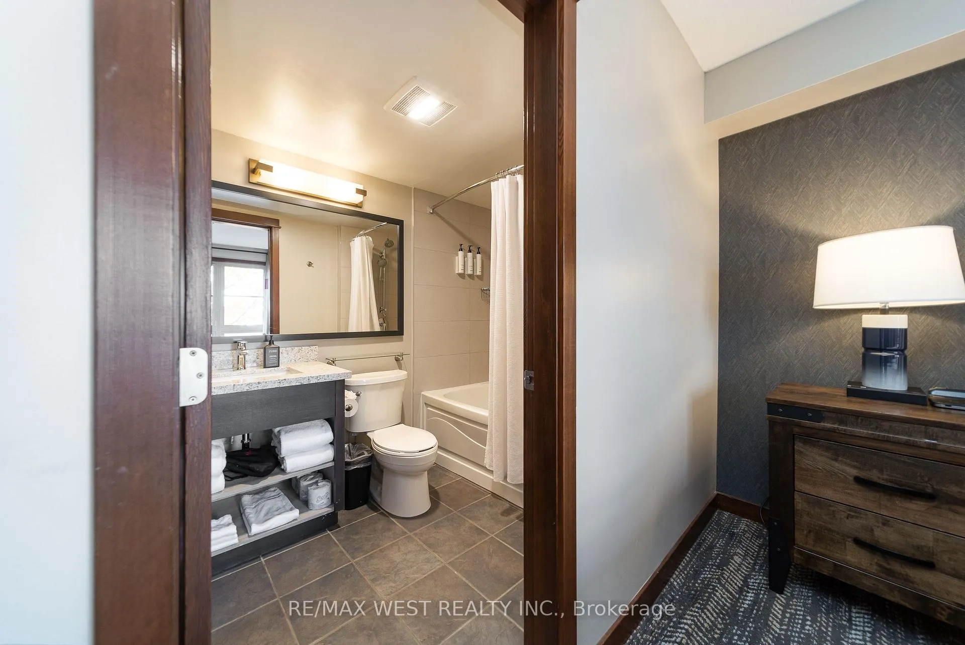 Photo 21 of Unit 232, 152 Jozo Weider Boulevard, Blue Mountains — HOMEH
