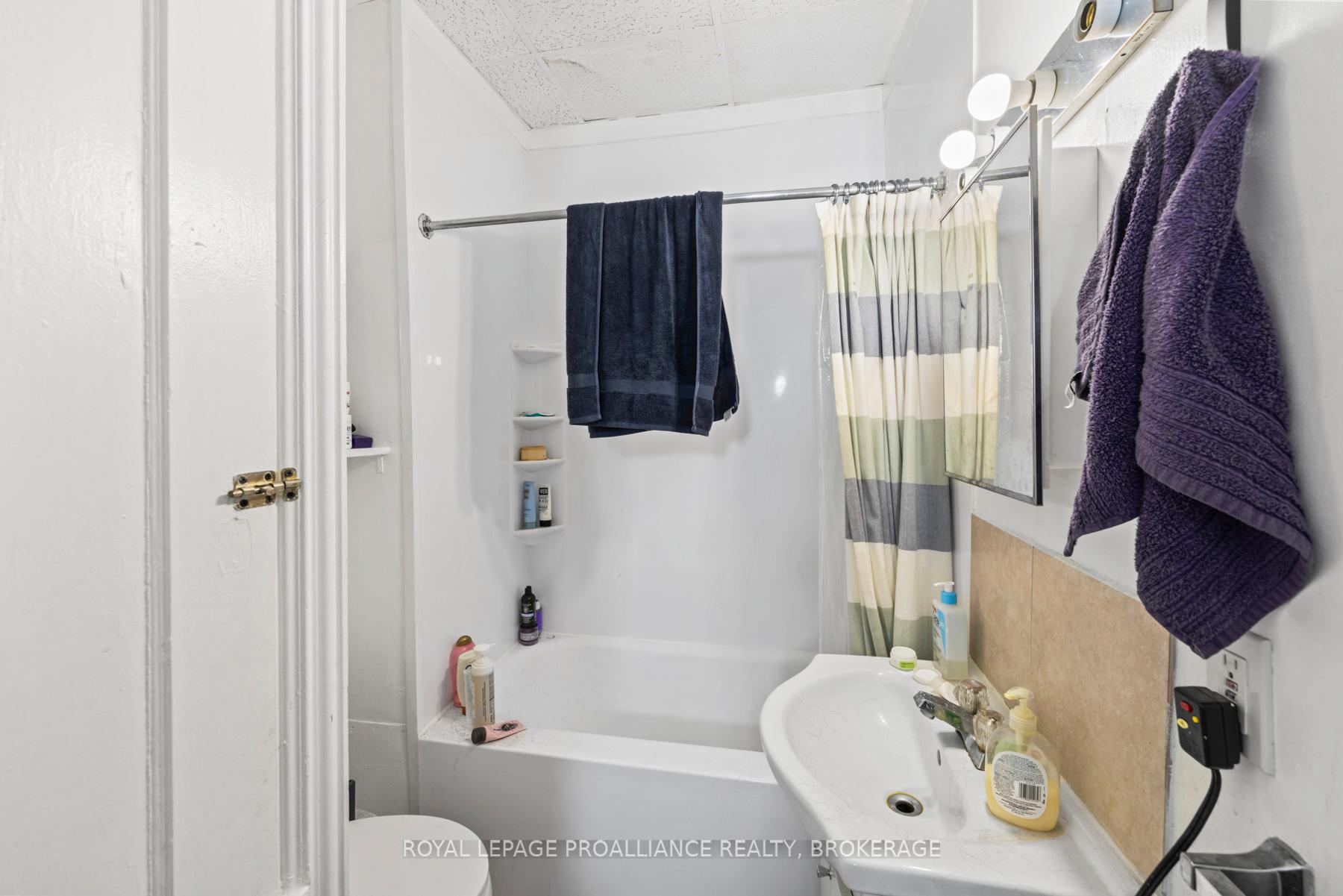 Photo 40 of 120 Bagot Street, Kingston, Central City East — HOMEH