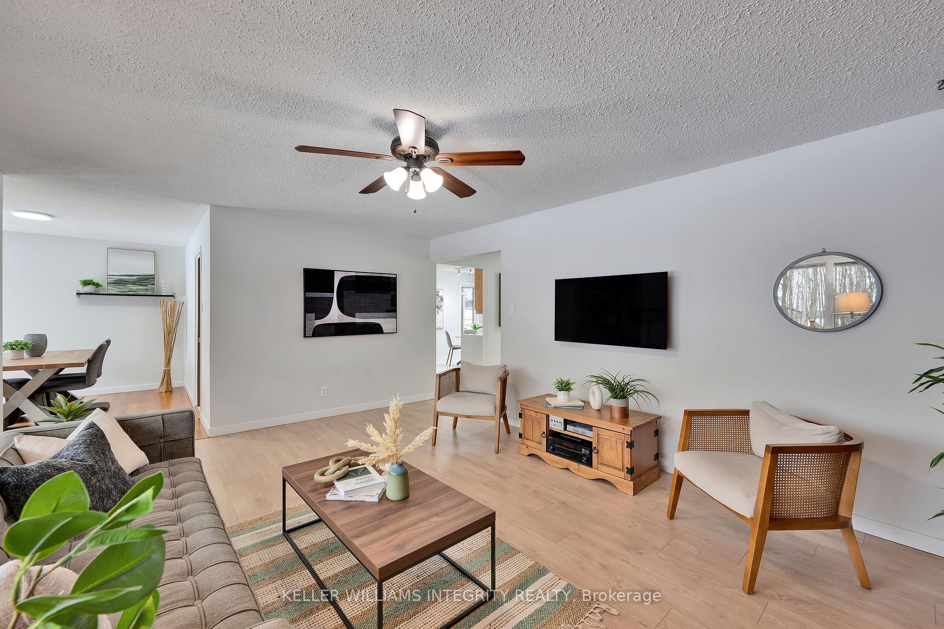 Photo 10 of 2344 Old Second Line Road, Ottawa, Kanata - Kanata (North West) — HOMEH