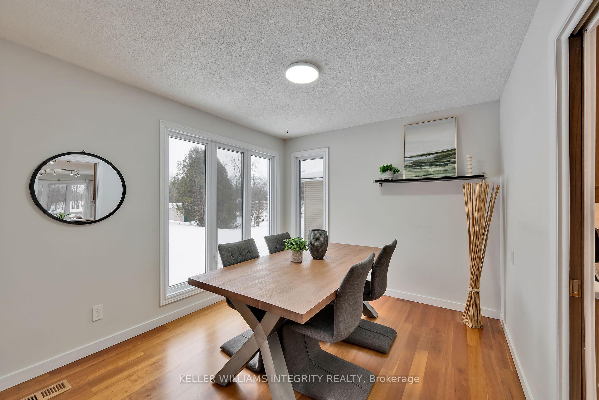 Photo 12 of 2344 Old Second Line Road, Ottawa, Kanata - Kanata (North West) — HOMEH