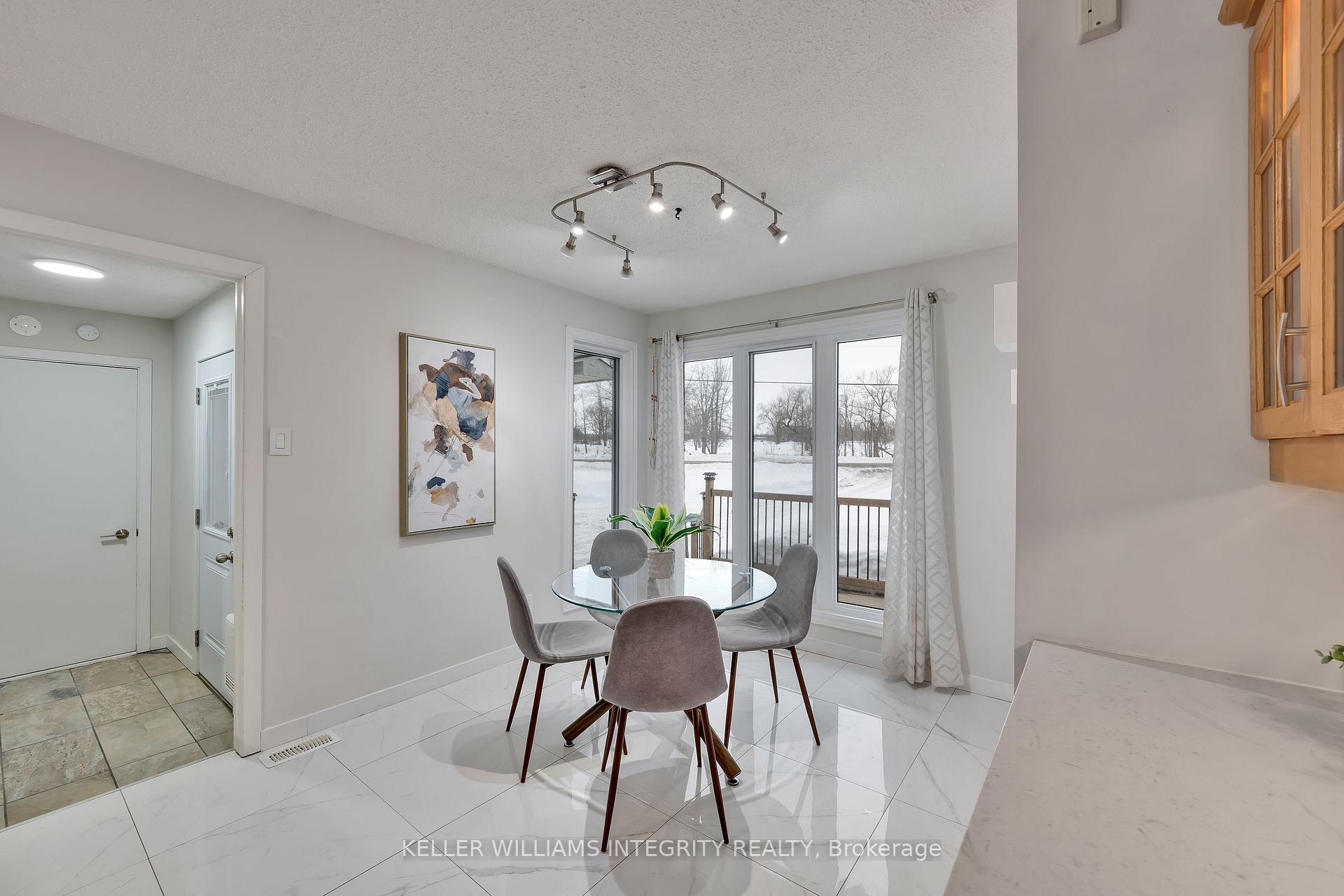 Photo 19 of 2344 Old Second Line Road, Ottawa, Kanata - Kanata (North West) — HOMEH