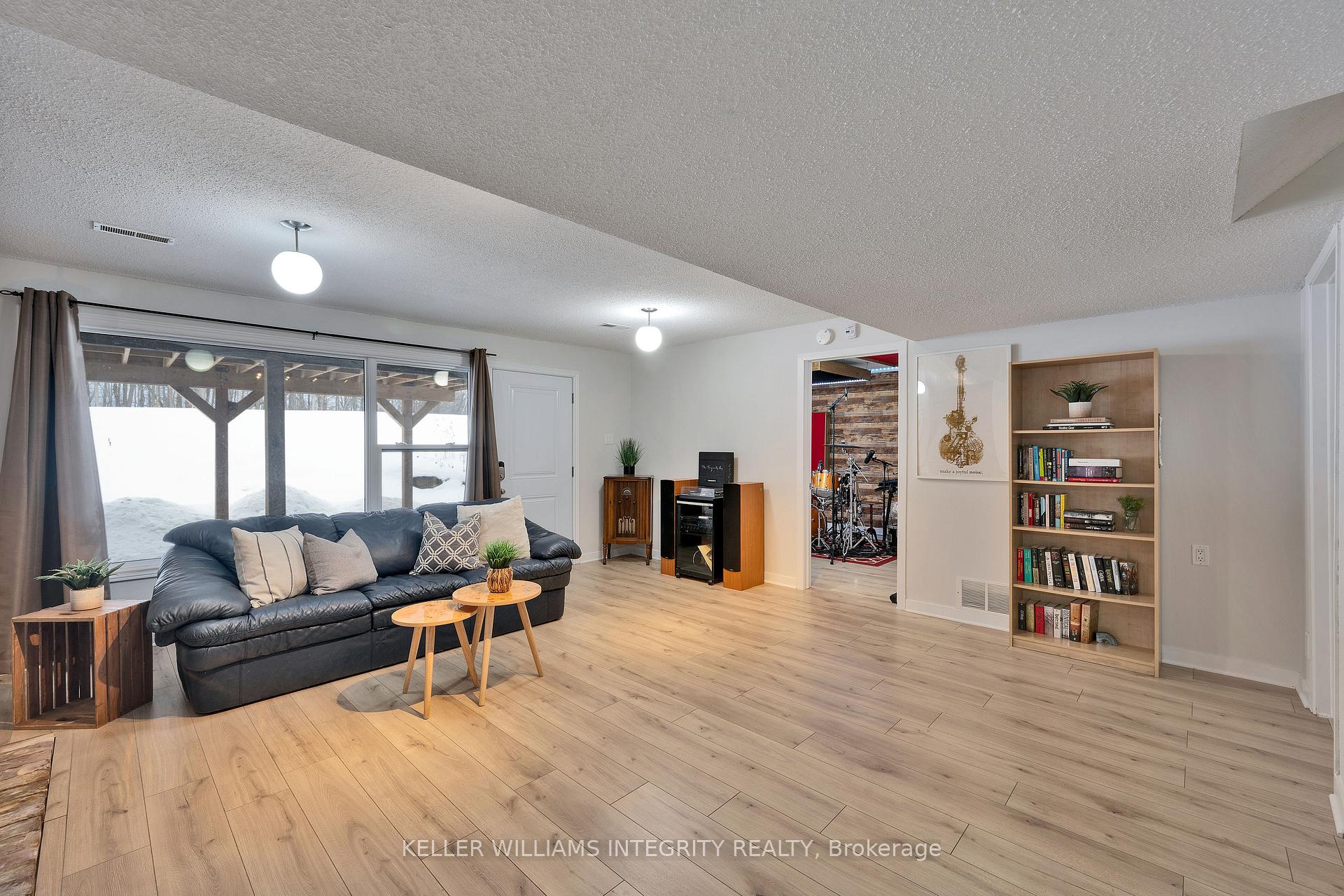 Photo 31 of 2344 Old Second Line Road, Ottawa, Kanata - Kanata (North West) — HOMEH