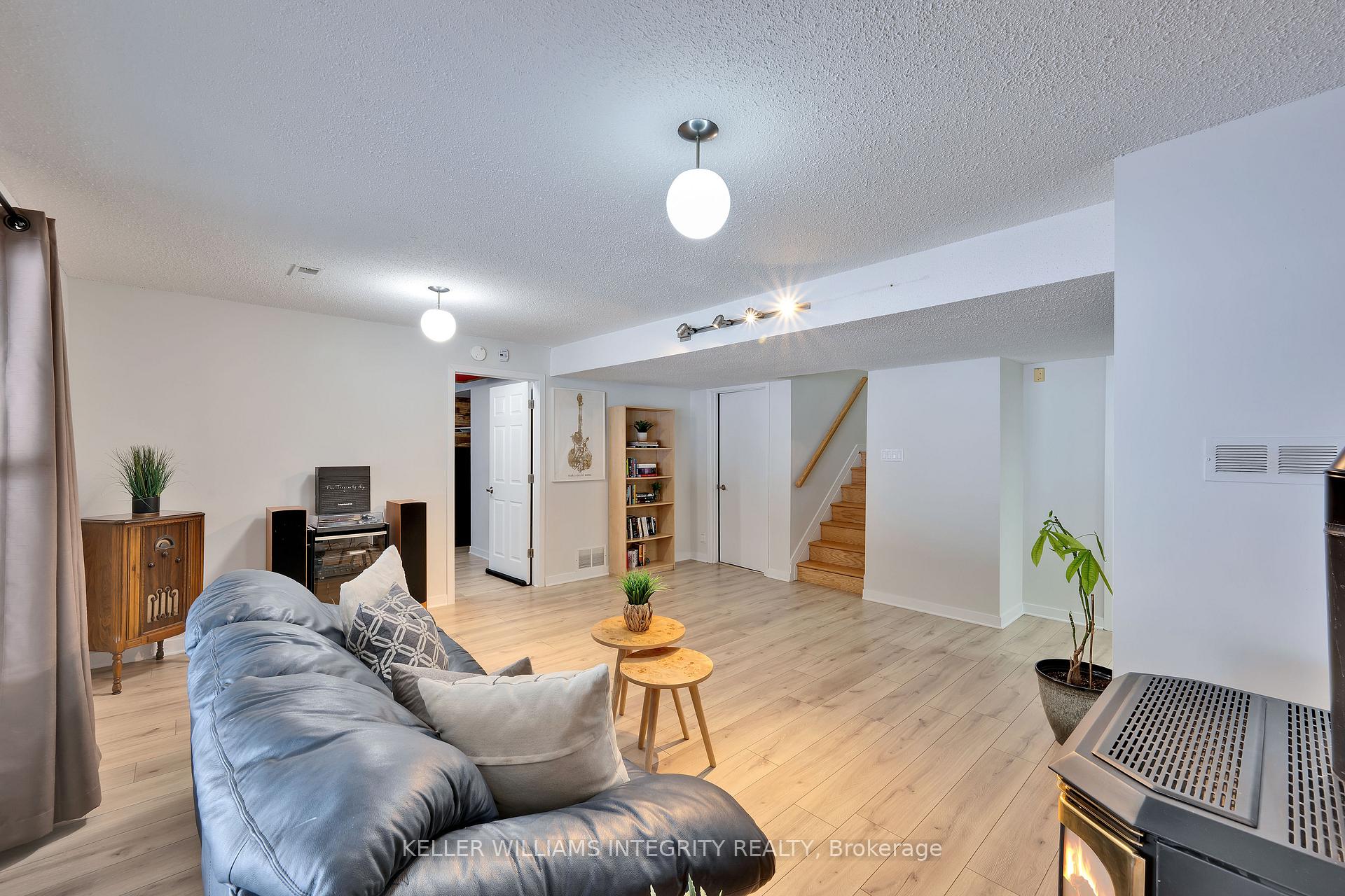 Photo 32 of 2344 Old Second Line Road, Ottawa, Kanata - Kanata (North West) — HOMEH