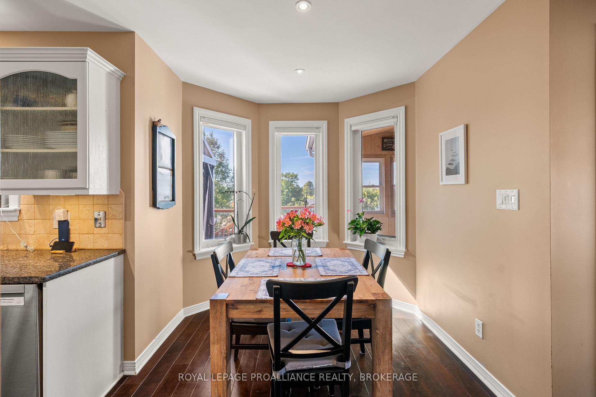 Photo 12 of 74 Point St. Mark Drive, Kingston, Kingston East (Incl Barret Crt) — HOMEH