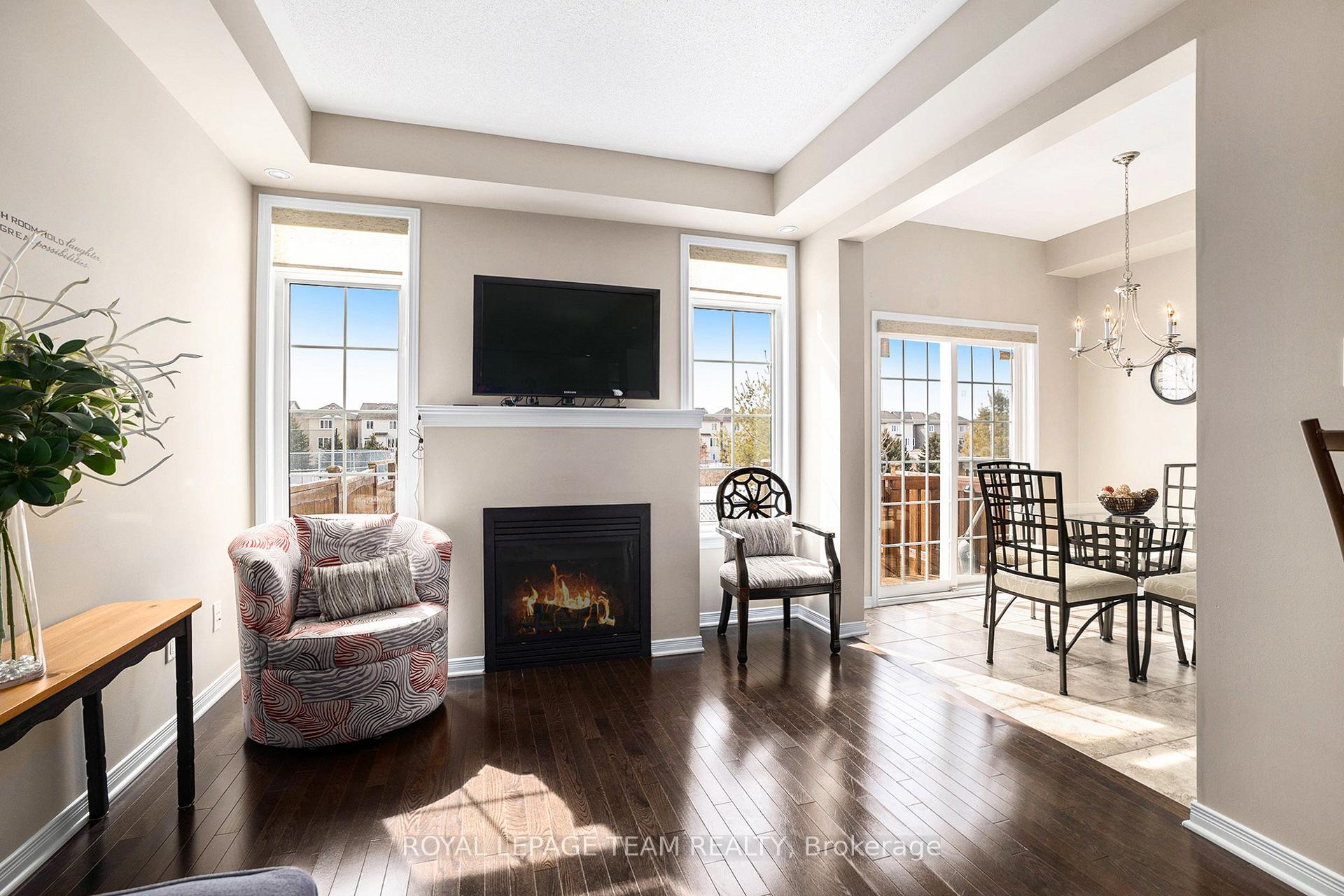 Photo 10 of 138 Akerson Road, Ottawa, Kanata - Emerald Meadows/Trailwest — HOMEH