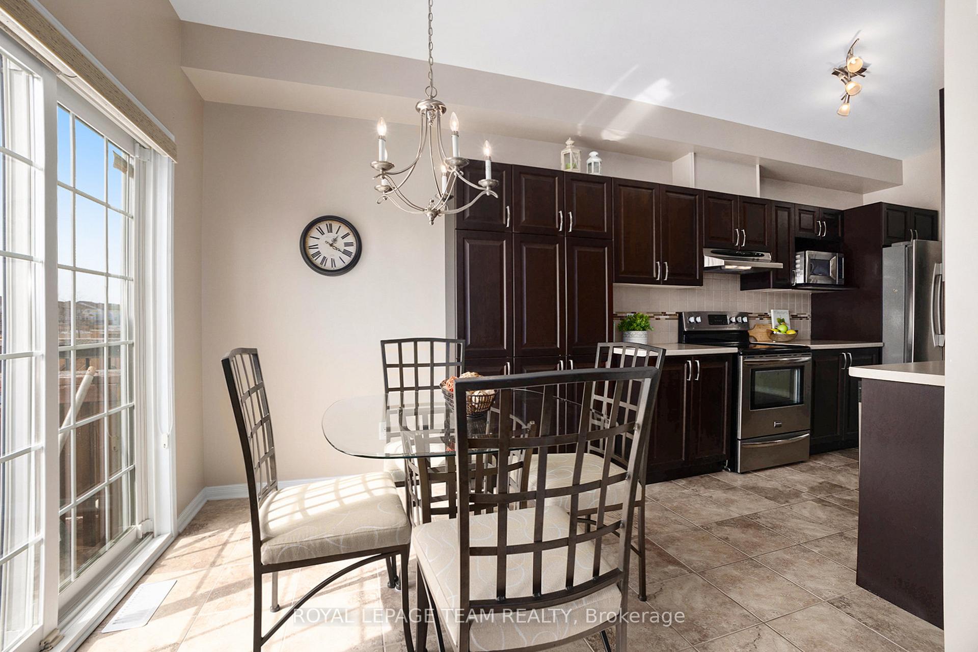 Photo 12 of 138 Akerson Road, Ottawa, Kanata - Emerald Meadows/Trailwest — HOMEH