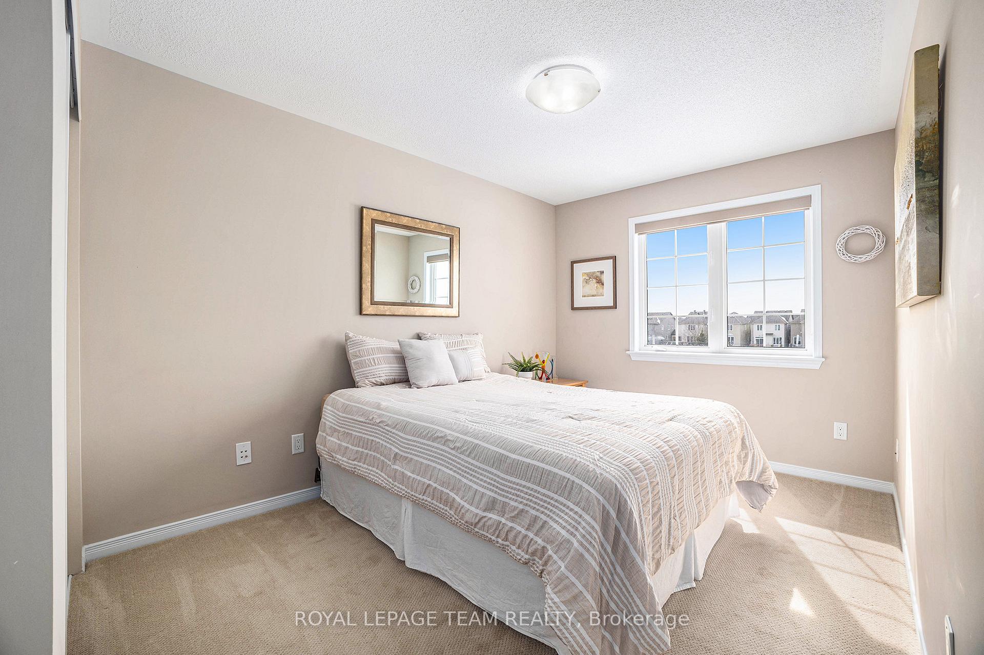 Photo 24 of 138 Akerson Road, Ottawa, Kanata - Emerald Meadows/Trailwest — HOMEH