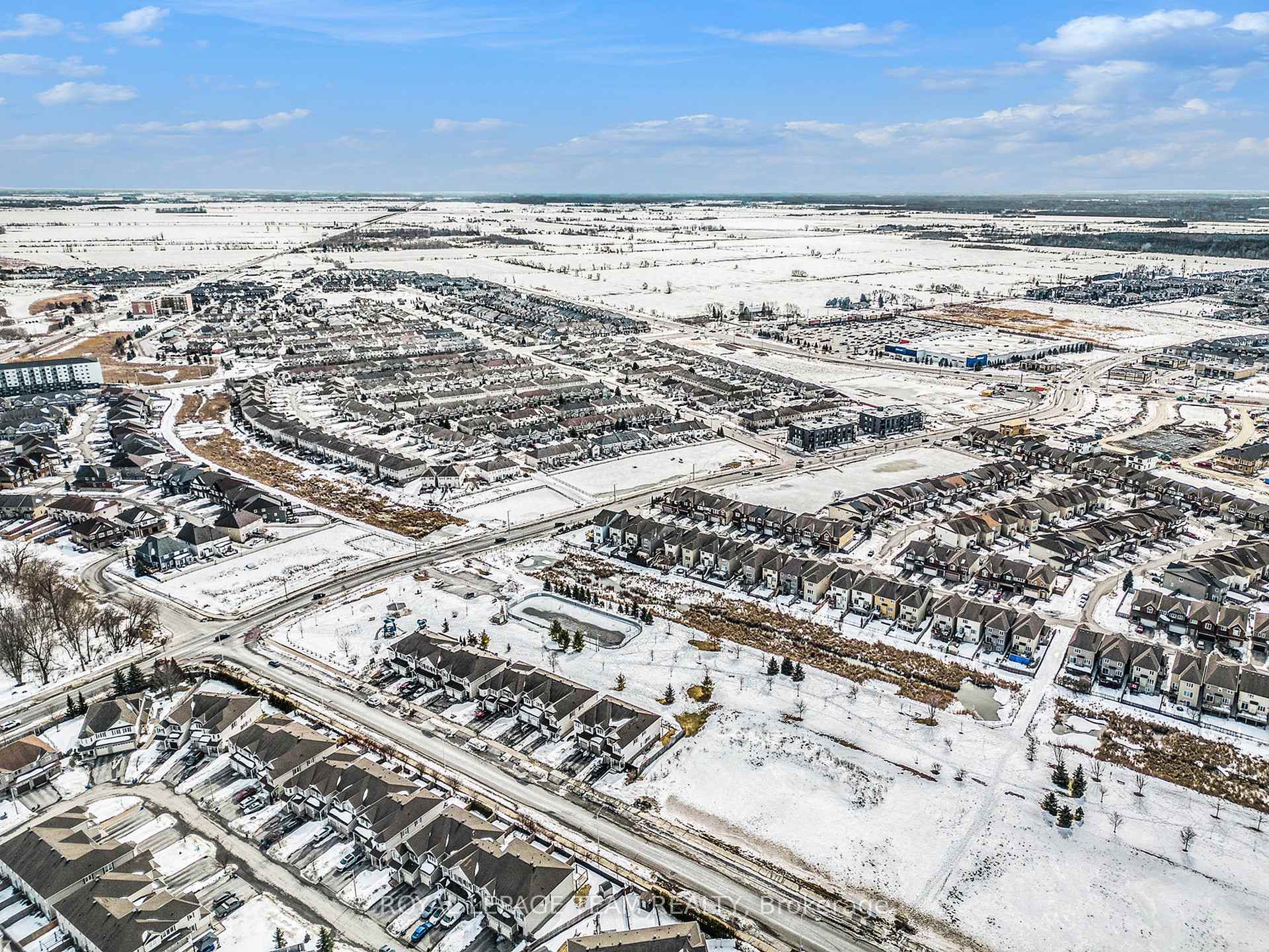 Photo 39 of 138 Akerson Road, Ottawa, Kanata - Emerald Meadows/Trailwest — HOMEH