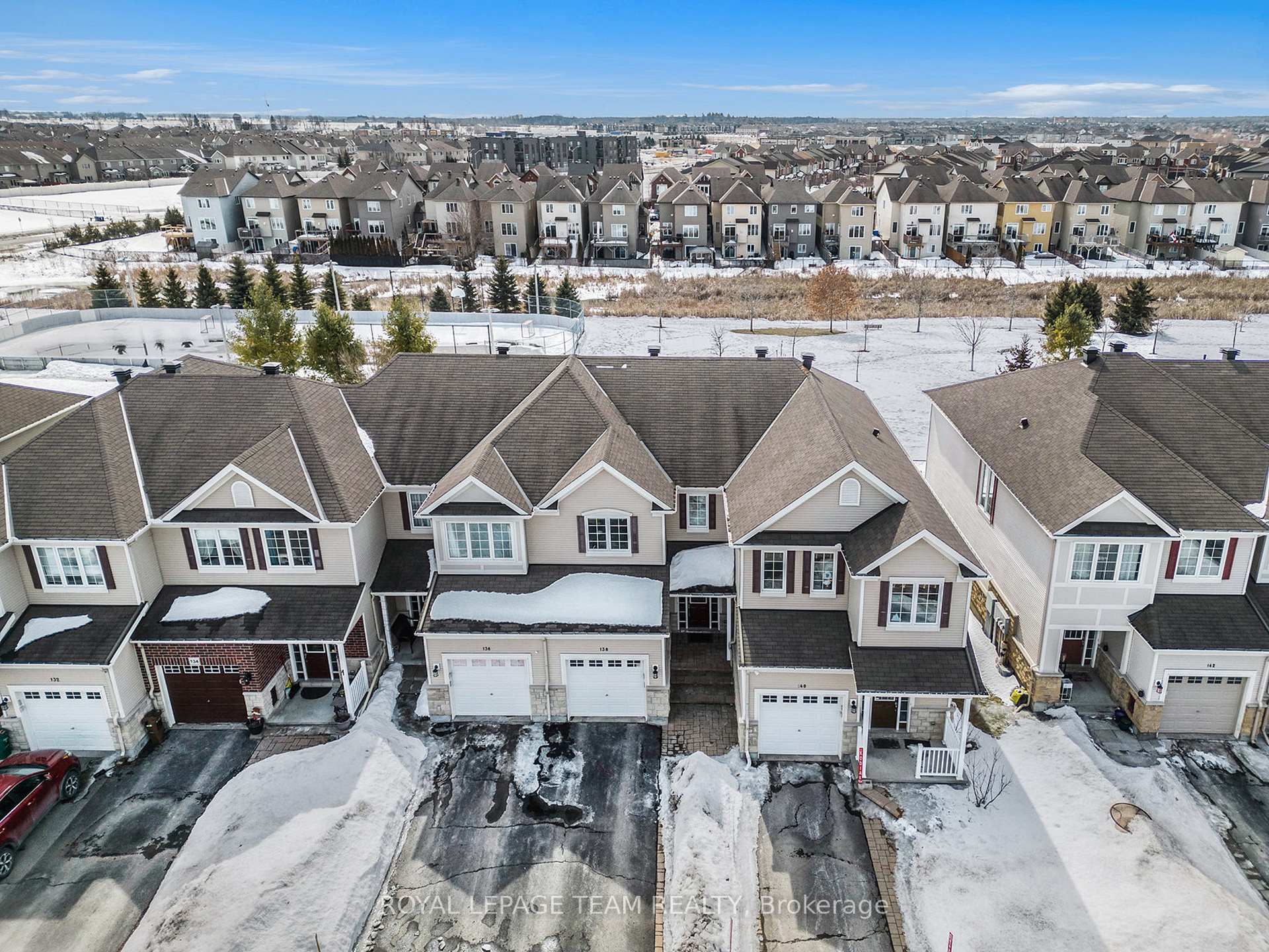 Photo 40 of 138 Akerson Road, Ottawa, Kanata - Emerald Meadows/Trailwest — HOMEH