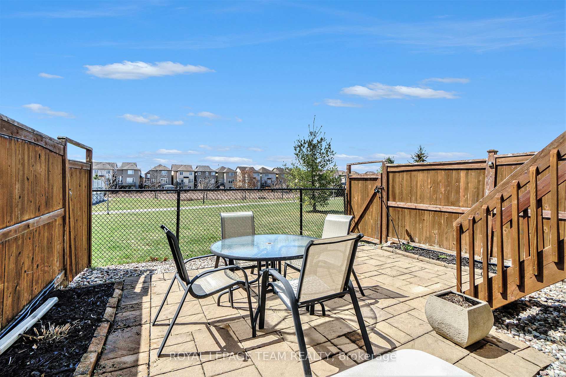 Photo 43 of 138 Akerson Road, Ottawa, Kanata - Emerald Meadows/Trailwest — HOMEH