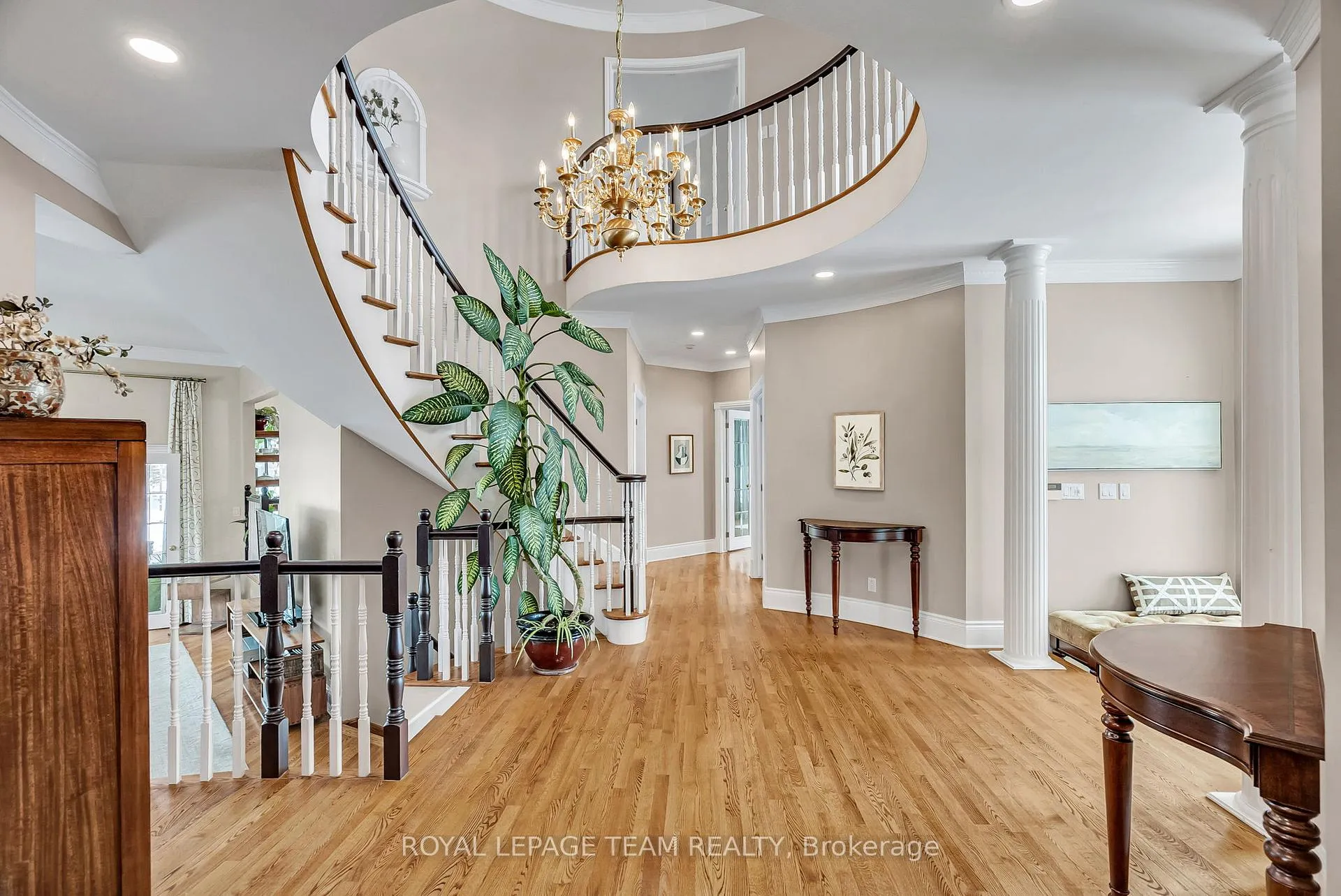 Photo 3 of 1345 Potter Drive, Ottawa, Manotick Village & Manotick Estates — HOMEH