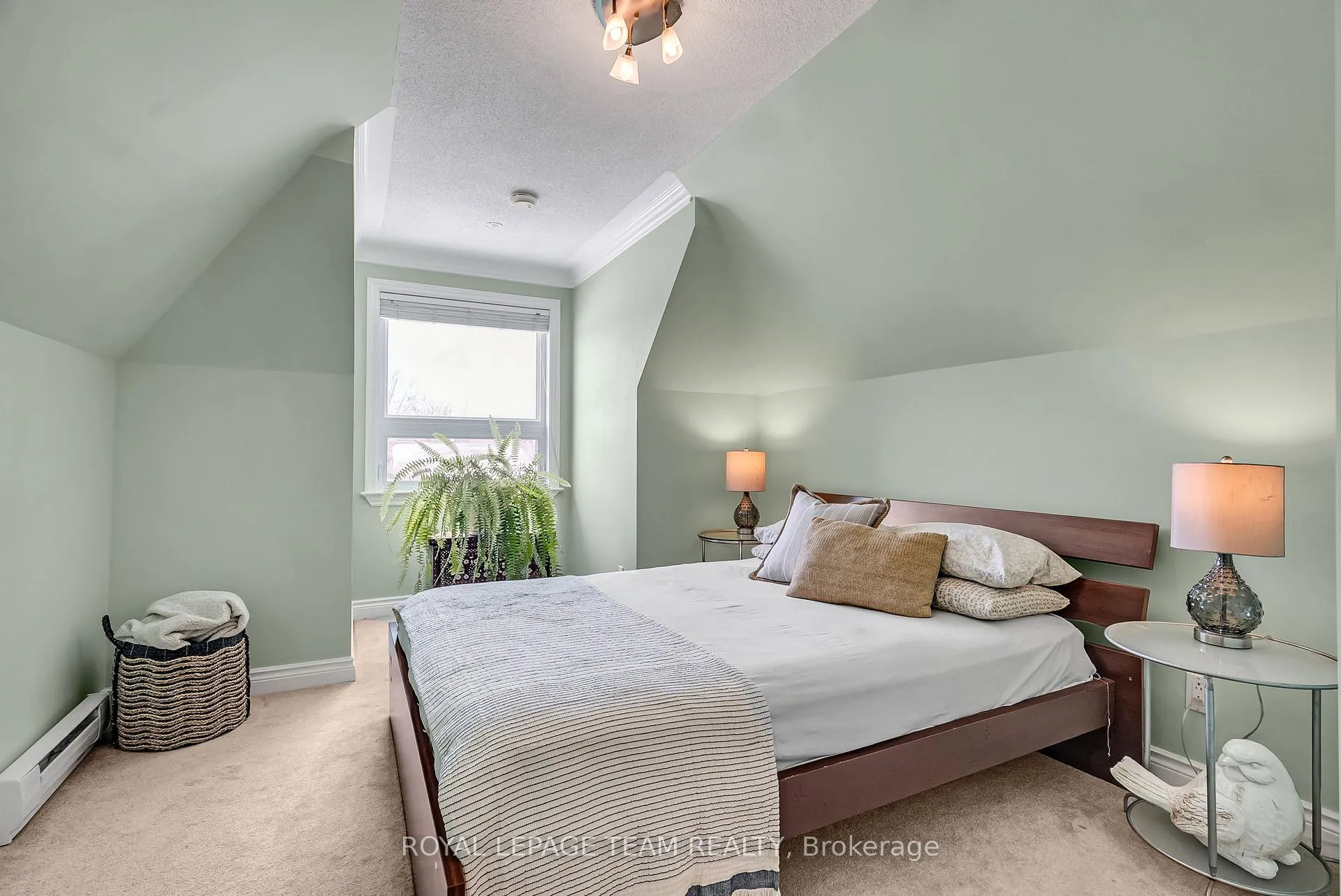 Photo 27 of 1345 Potter Drive, Ottawa, Manotick Village & Manotick Estates — HOMEH