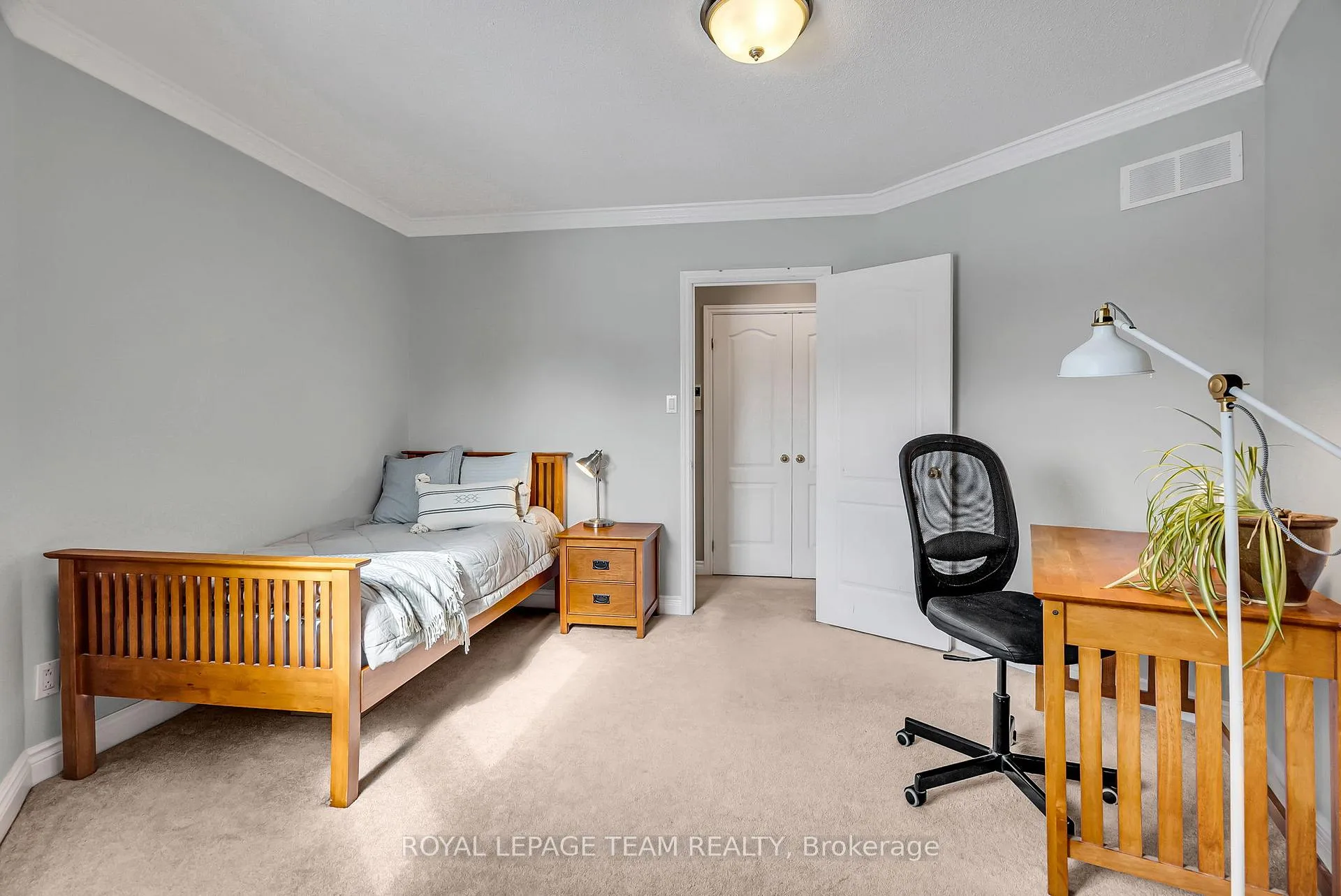 Photo 34 of 1345 Potter Drive, Ottawa, Manotick Village & Manotick Estates — HOMEH