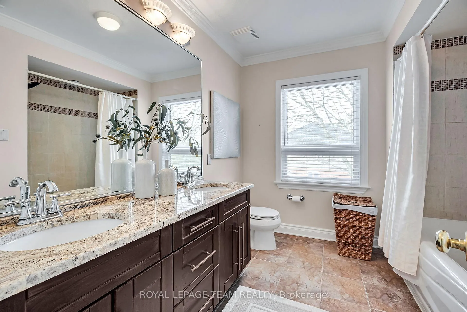Photo 35 of 1345 Potter Drive, Ottawa, Manotick Village & Manotick Estates — HOMEH
