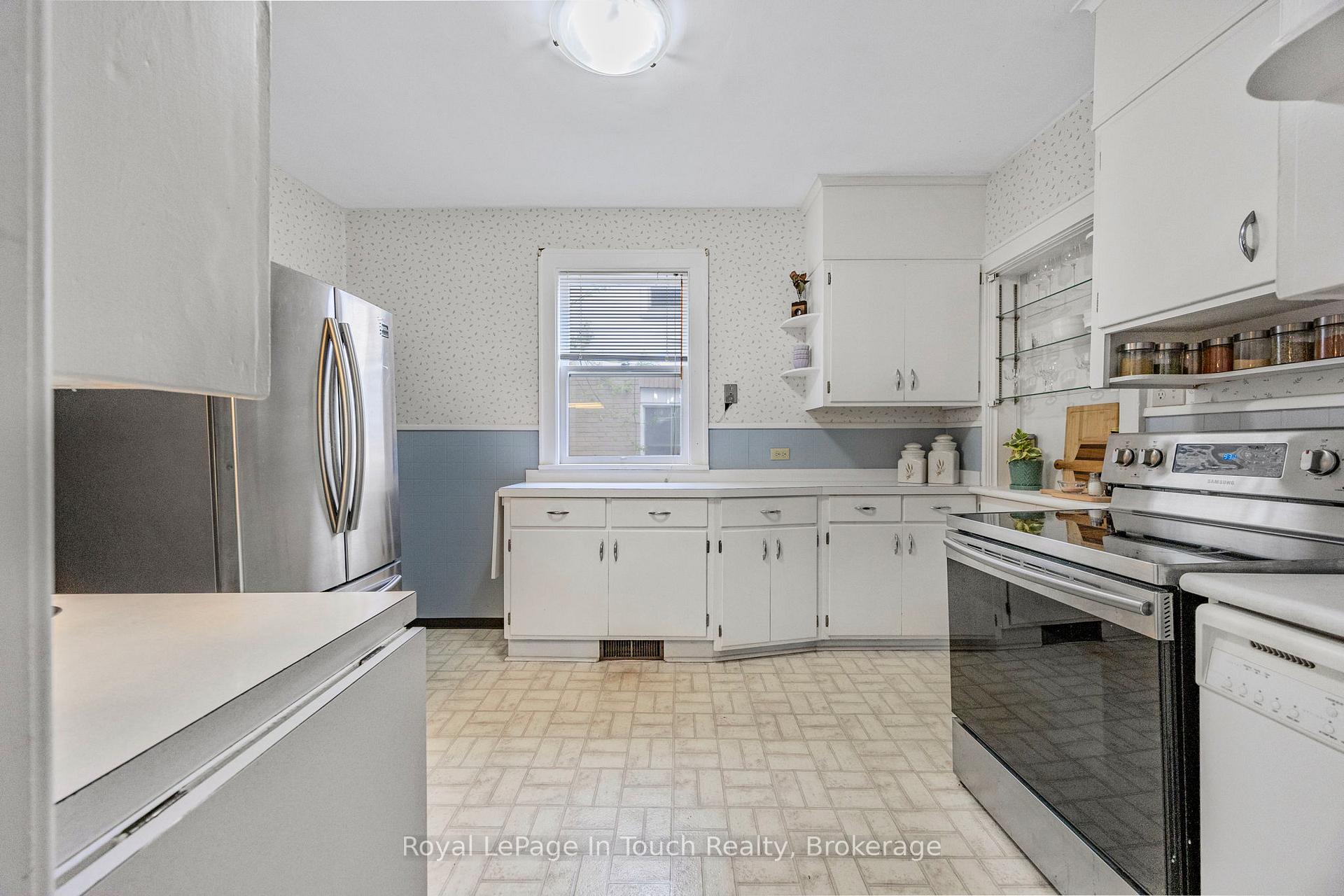 Photo 9 of 475 Midland Avenue, Midland — HOMEH
