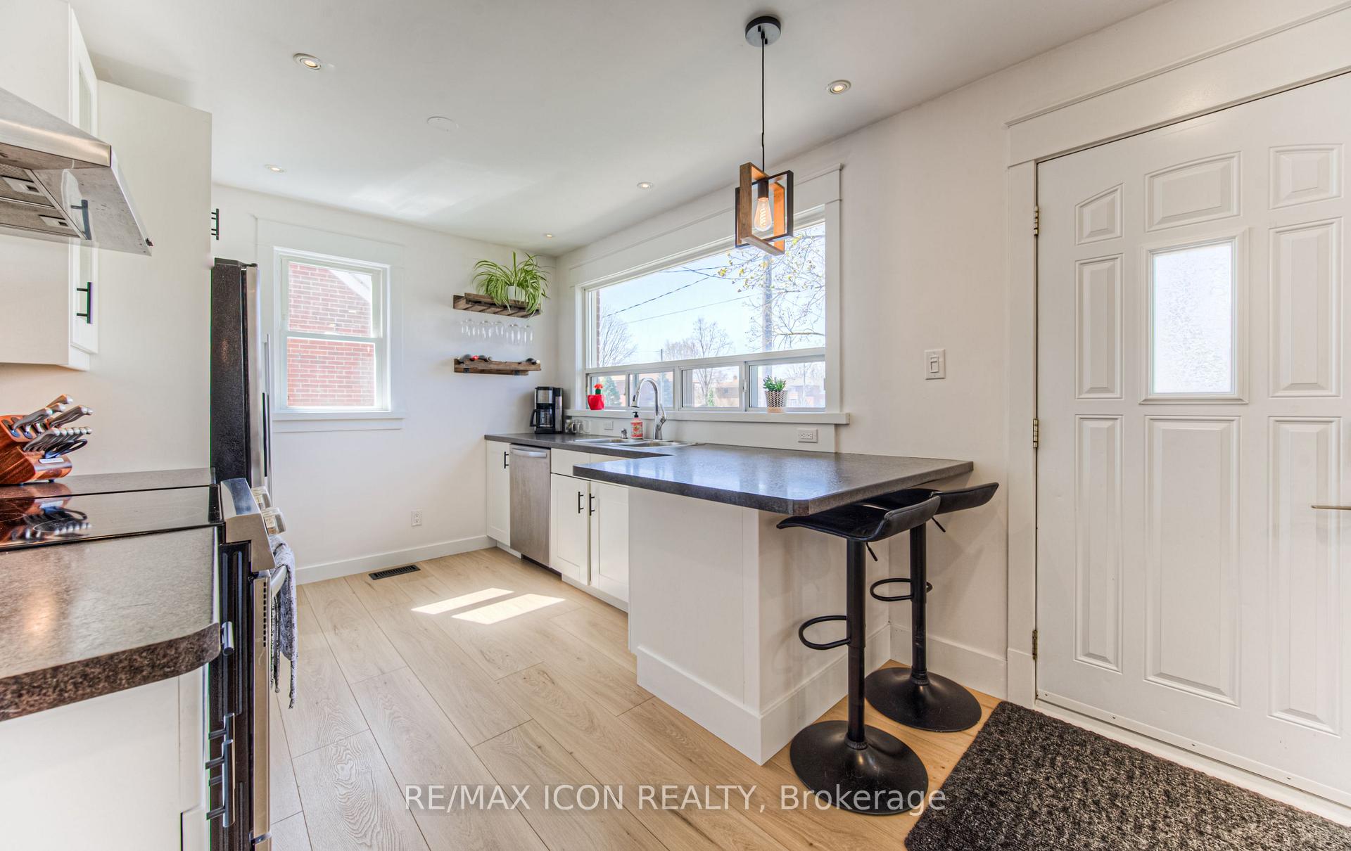 Photo 6 of 207 Lorne Avenue, Kitchener, Southdale — HOMEH