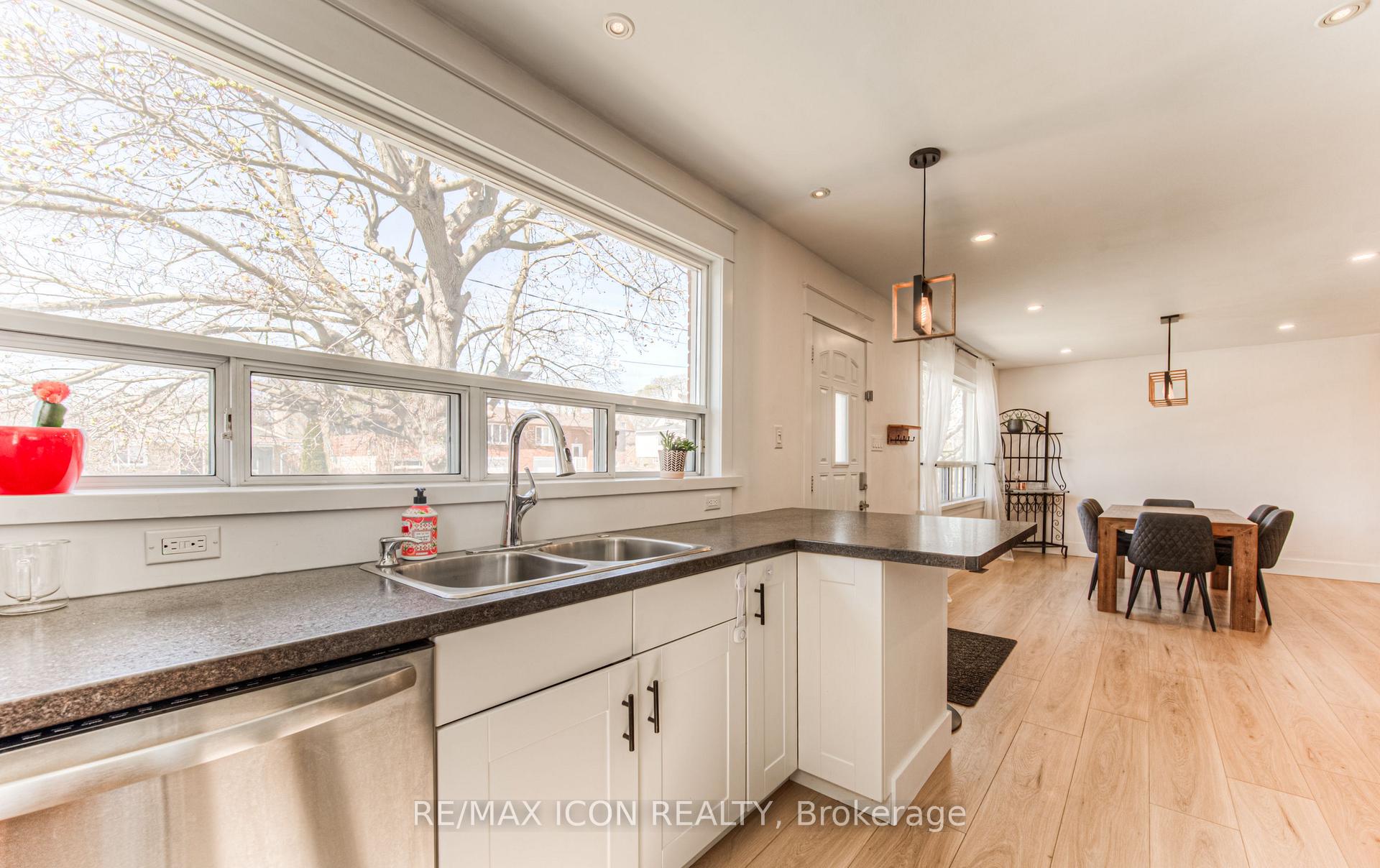 Photo 11 of 207 Lorne Avenue, Kitchener, Southdale — HOMEH