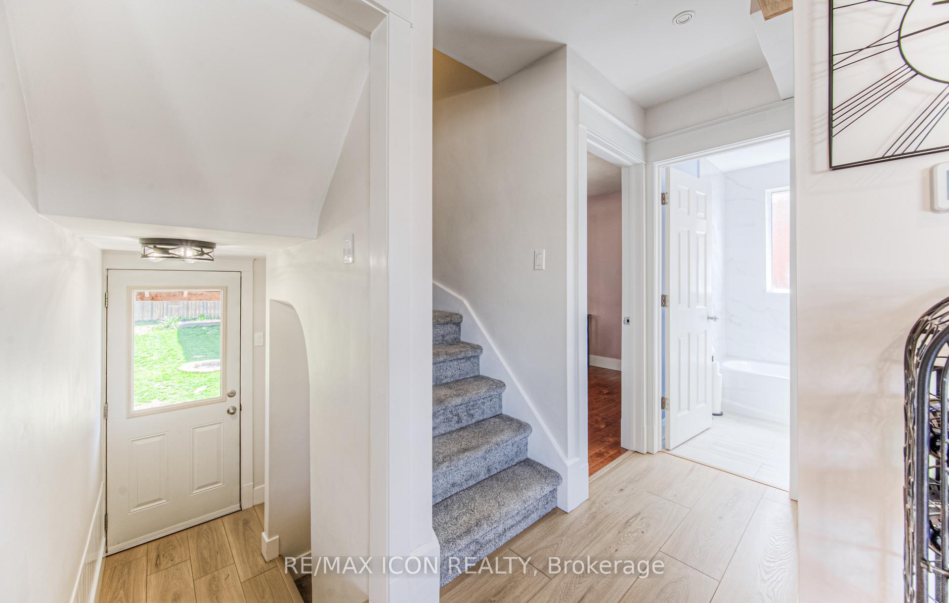 Photo 20 of 207 Lorne Avenue, Kitchener, Southdale — HOMEH