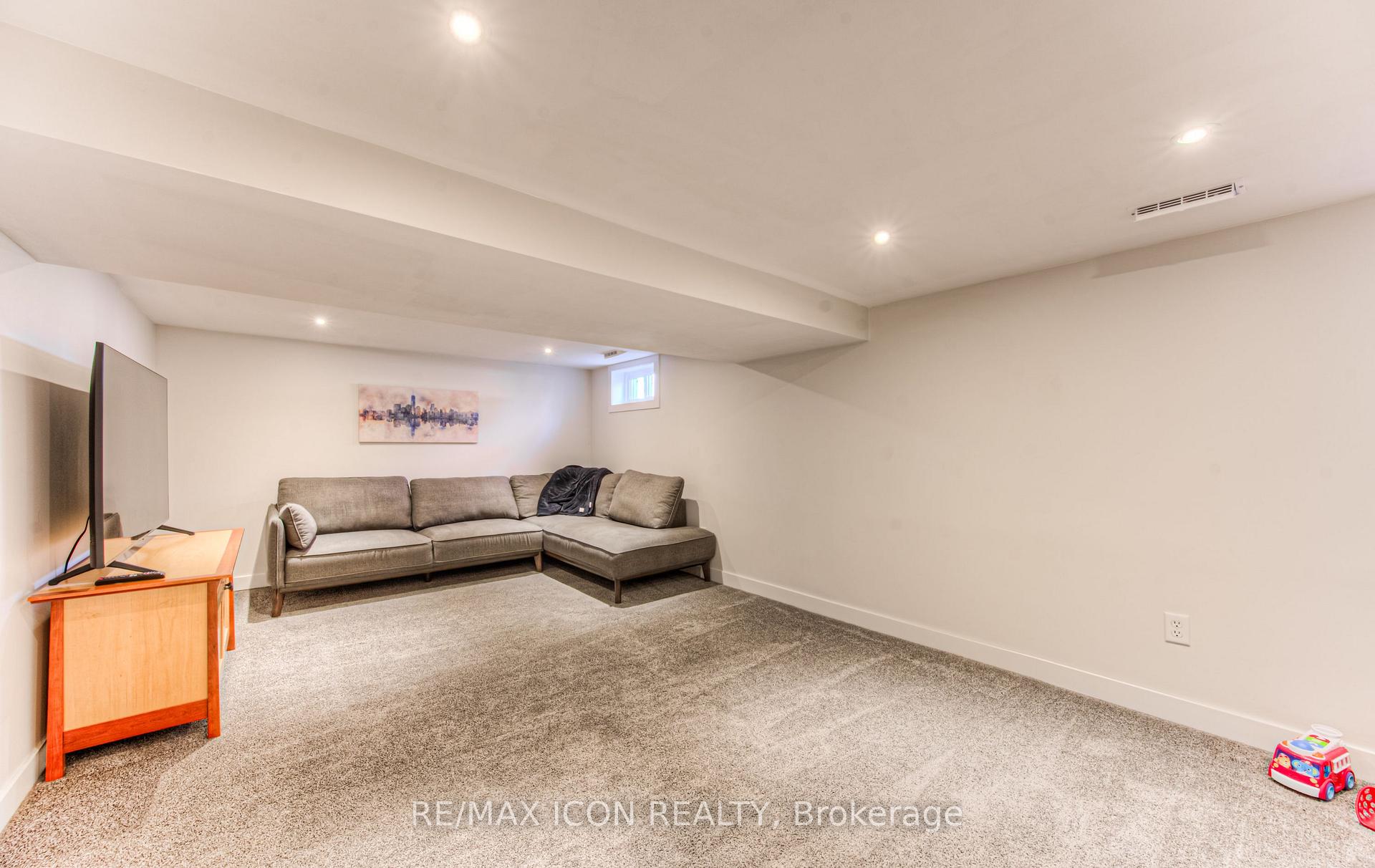 Photo 29 of 207 Lorne Avenue, Kitchener, Southdale — HOMEH