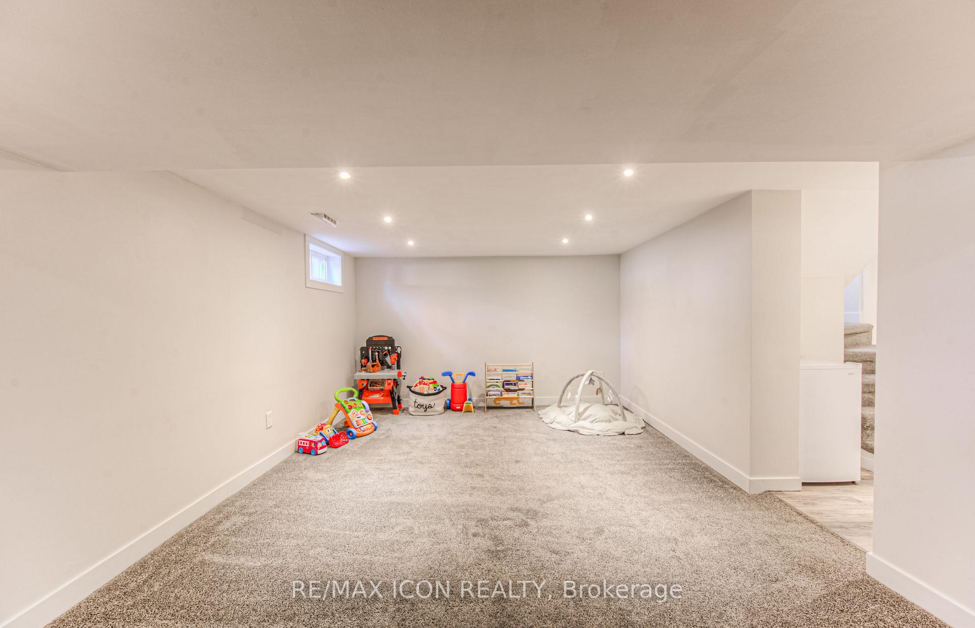 Photo 30 of 207 Lorne Avenue, Kitchener, Southdale — HOMEH