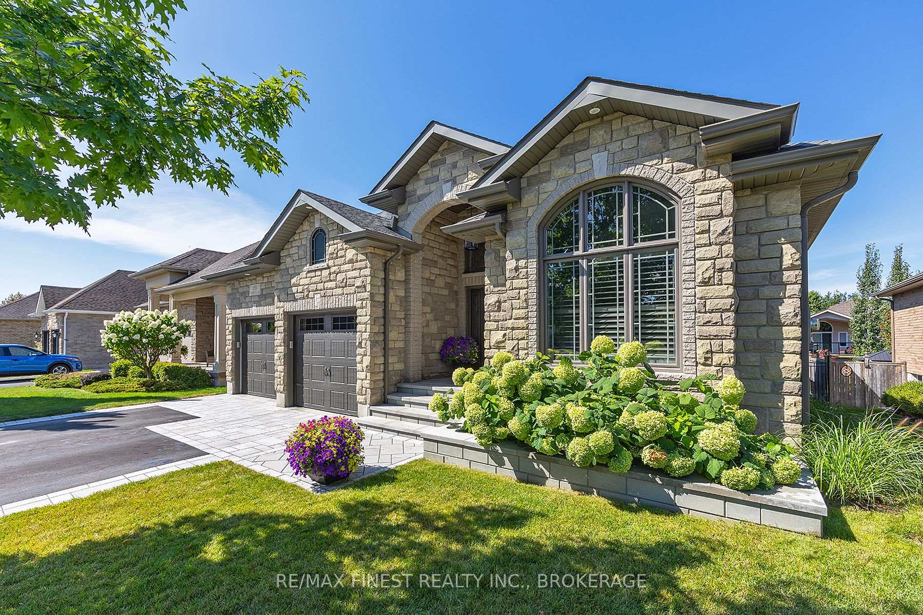 Photo 2 of 1231 Lisbon Place, Kingston, City Northwest — HOMEH