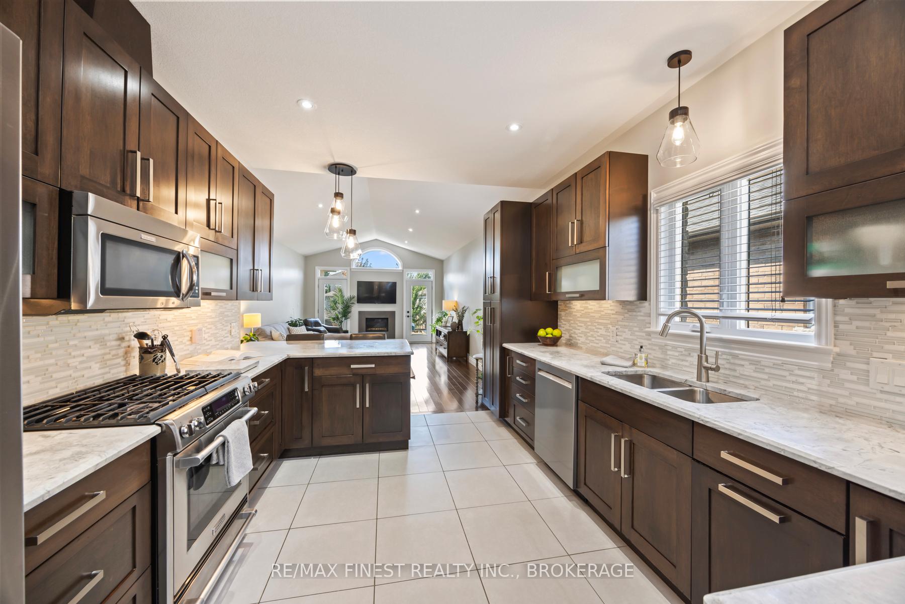 Photo 11 of 1231 Lisbon Place, Kingston, City Northwest — HOMEH