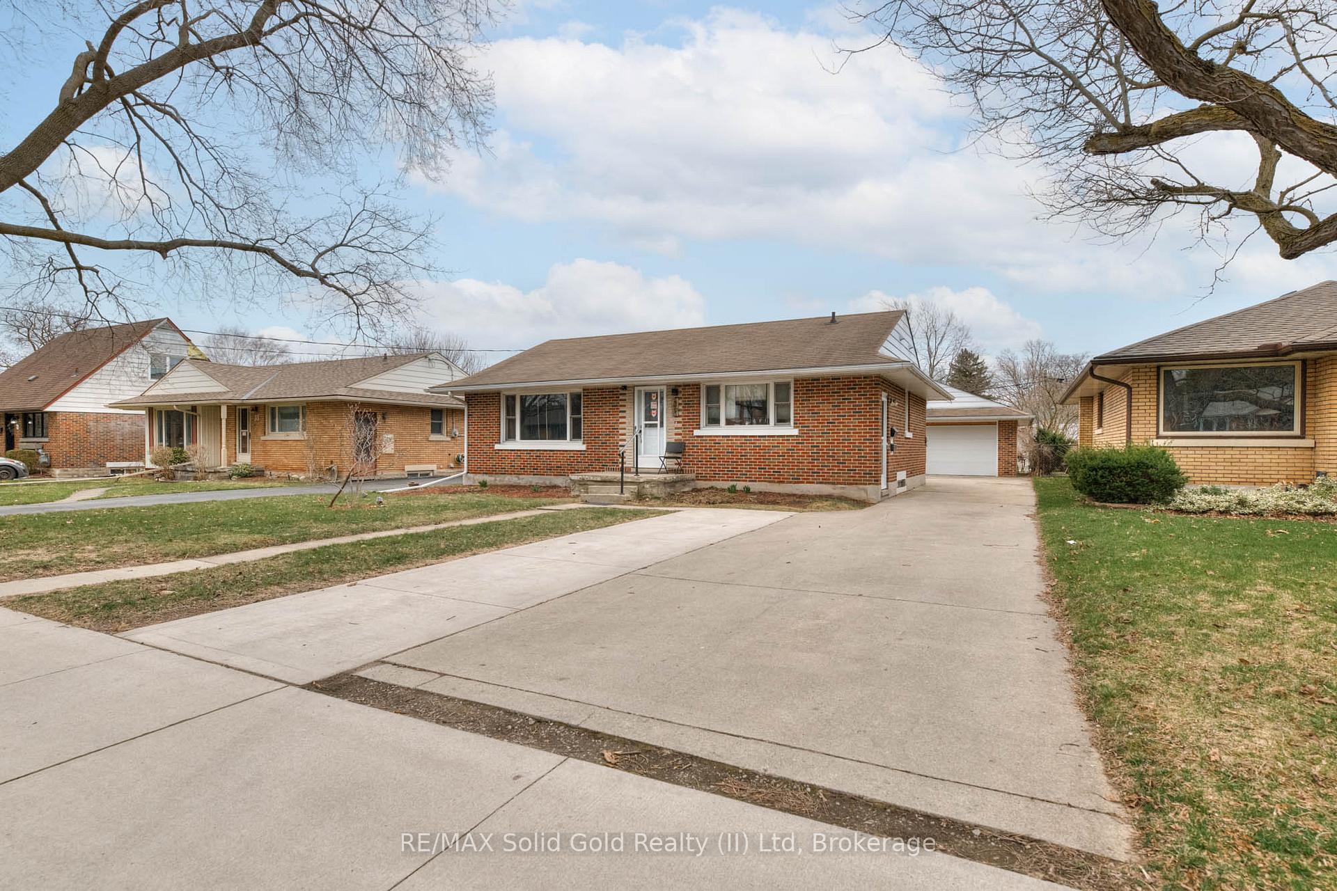 Photo 1 of 39 Sandra Avenue, Kitchener — HOMEH