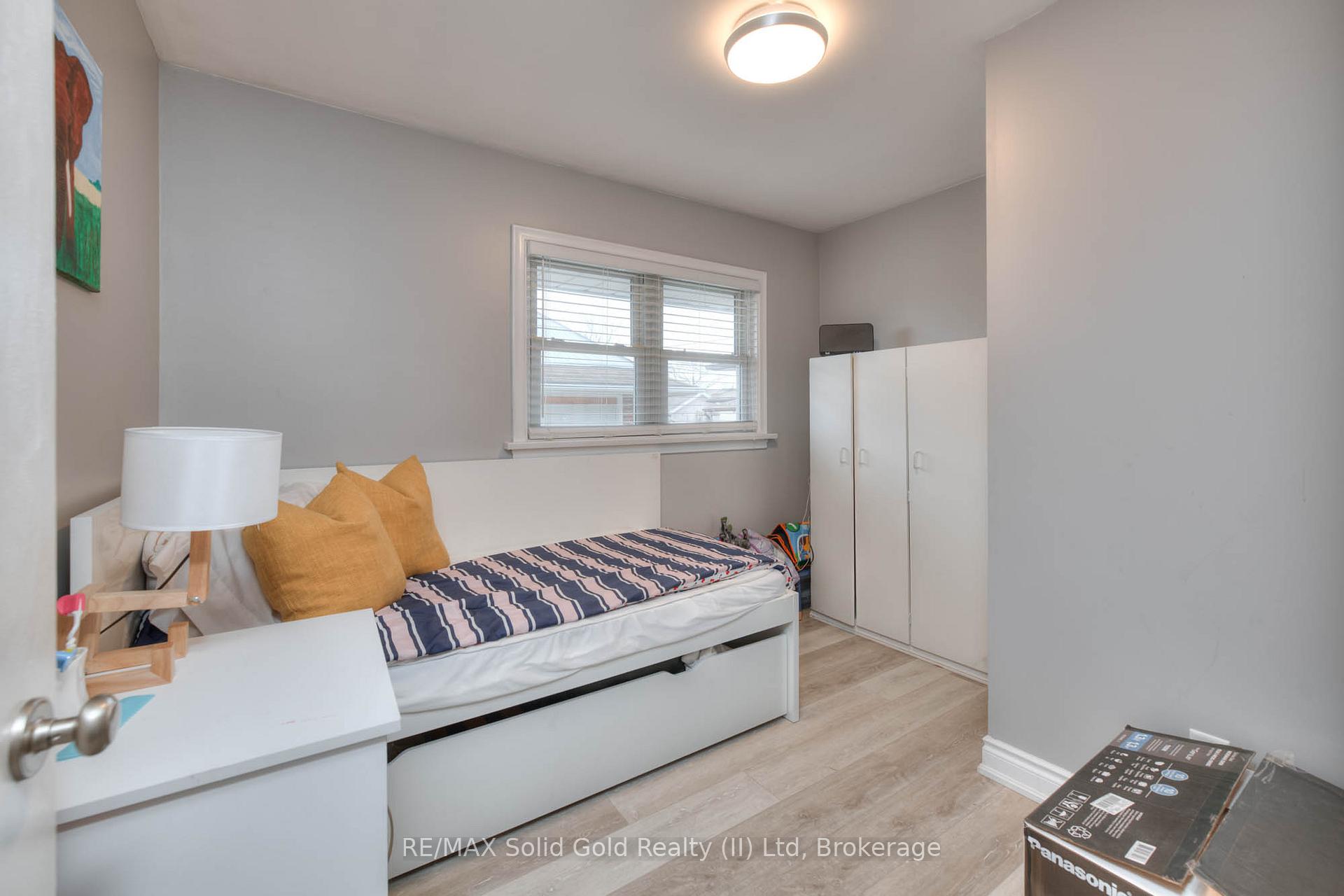 Photo 15 of 39 Sandra Avenue, Kitchener — HOMEH