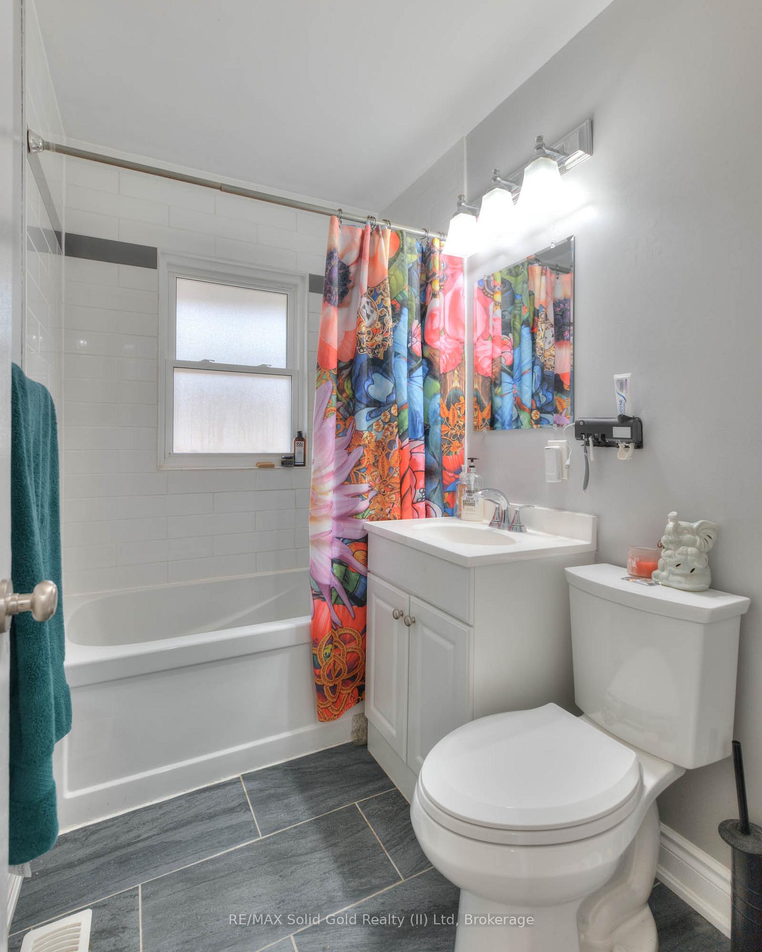 Photo 16 of 39 Sandra Avenue, Kitchener — HOMEH