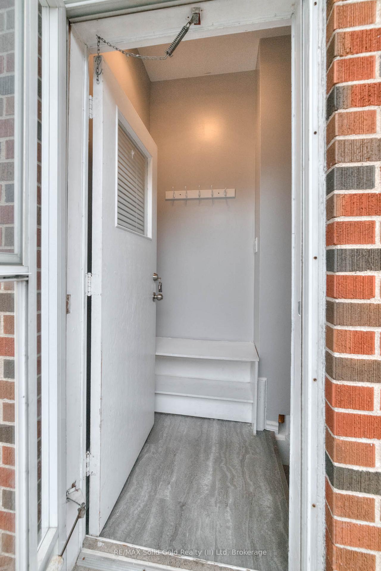 Photo 19 of 39 Sandra Avenue, Kitchener — HOMEH