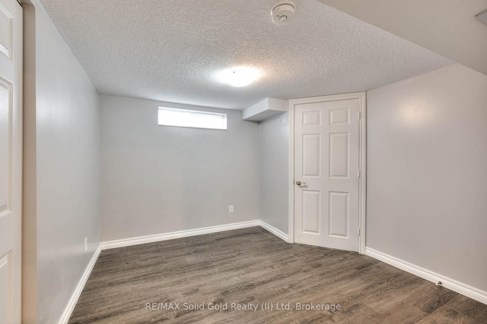 Photo 27 of 39 Sandra Avenue, Kitchener — HOMEH
