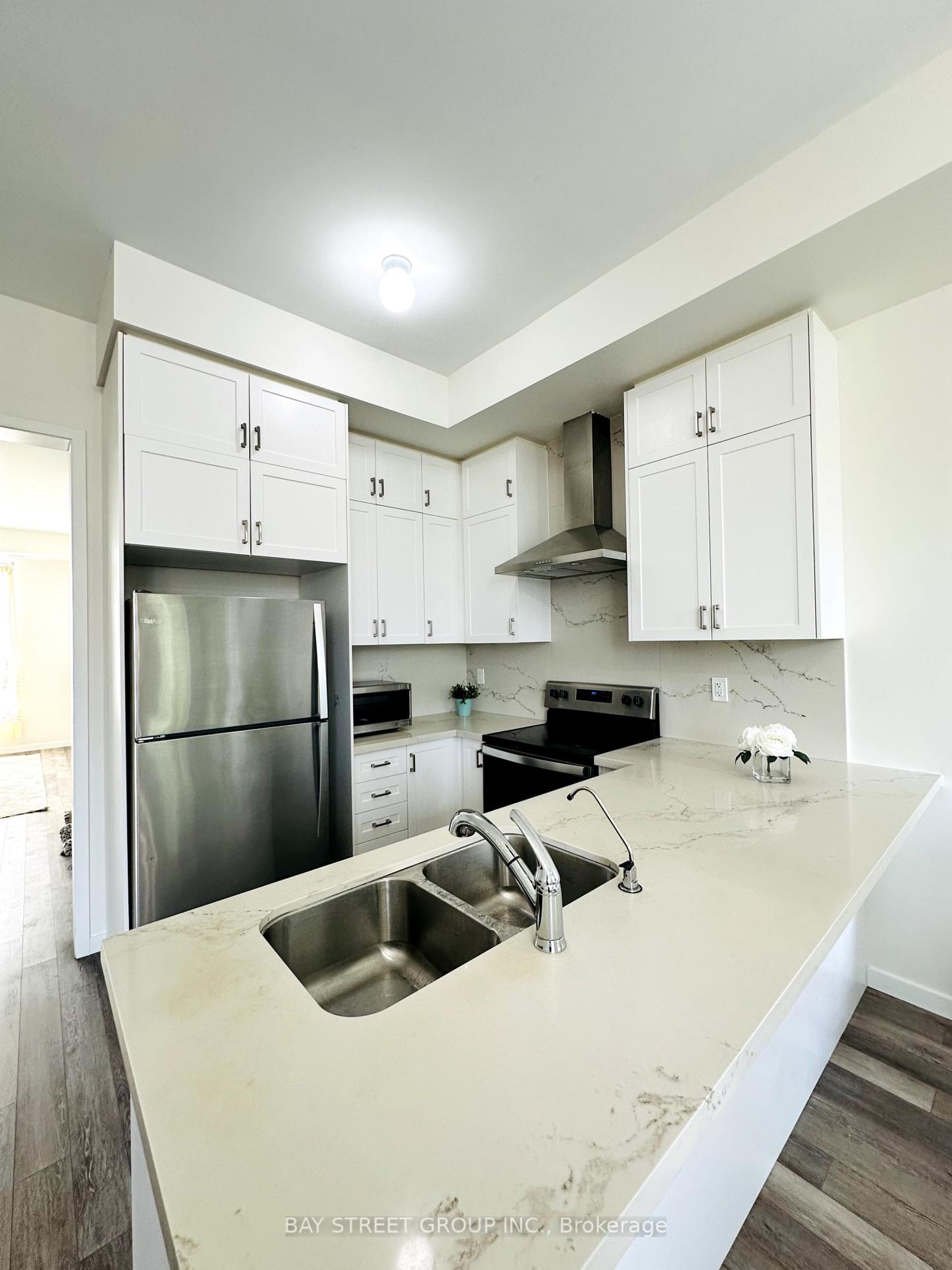 Photo 5 of 9 Armillo Place, Markham, Wismer — HOMEH
