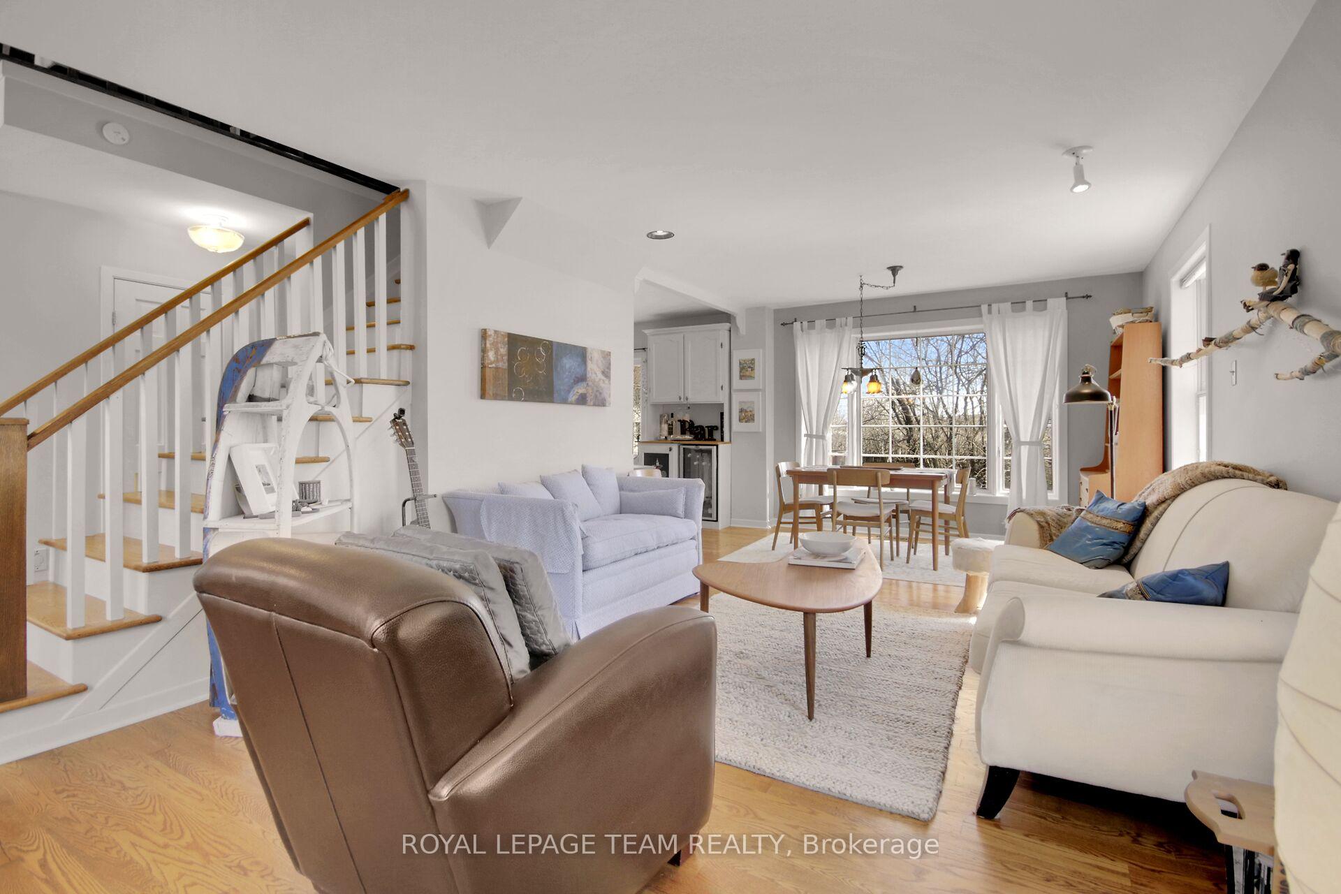 Photo 2 of 1298 Old Carp Road, Ottawa, Kanata - Morgan's Grant/South March — HOMEH