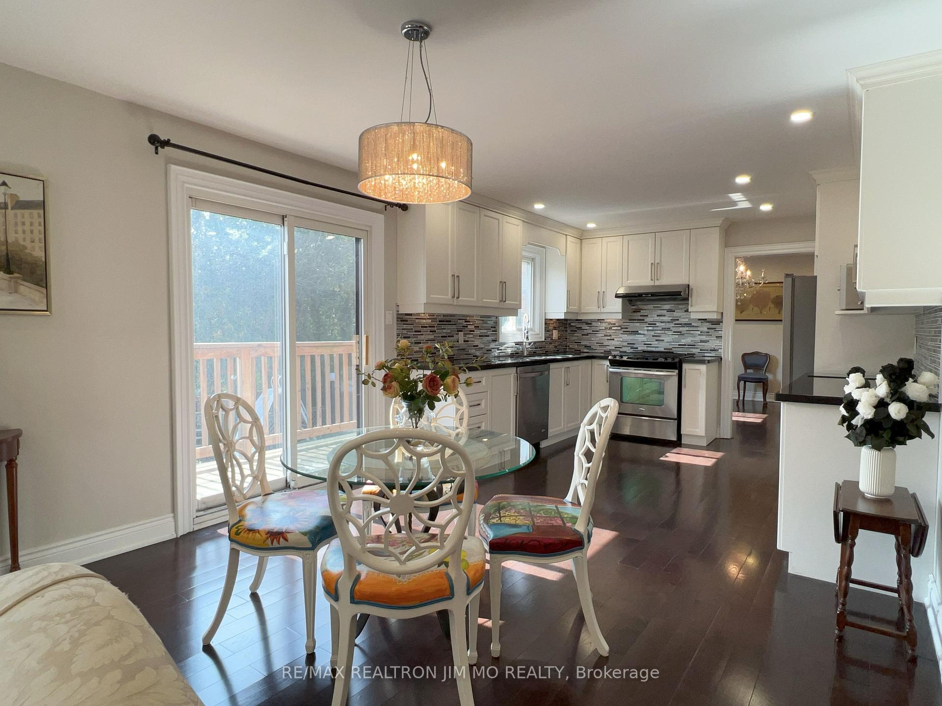 Photo 14 of 102 Briarwood Road, Markham, Unionville — HOMEH