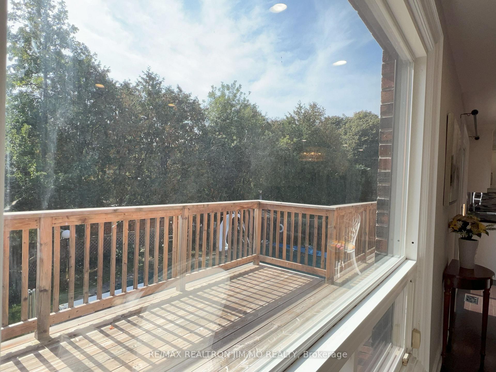 Photo 15 of 102 Briarwood Road, Markham, Unionville — HOMEH