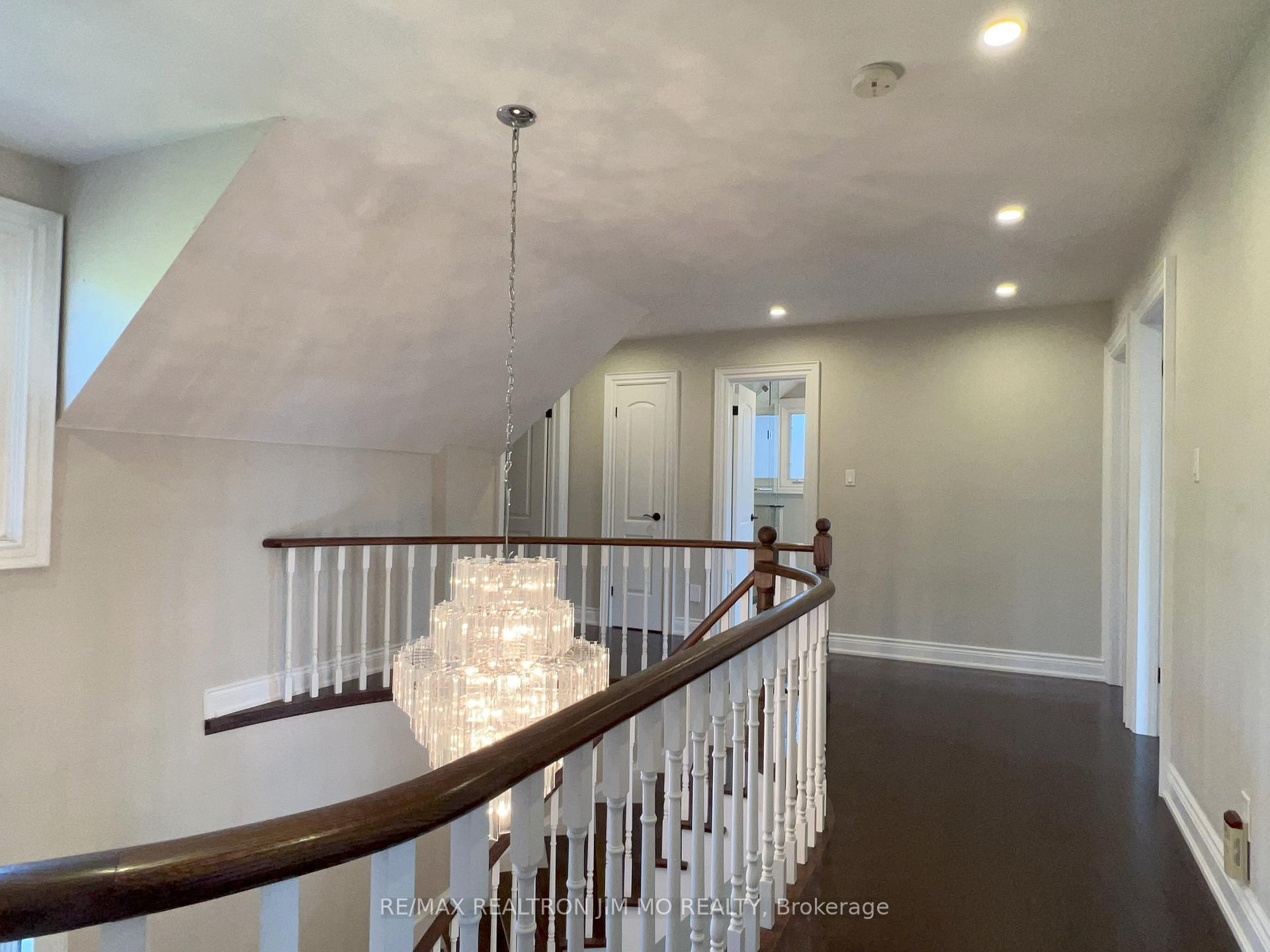 Photo 23 of 102 Briarwood Road, Markham, Unionville — HOMEH