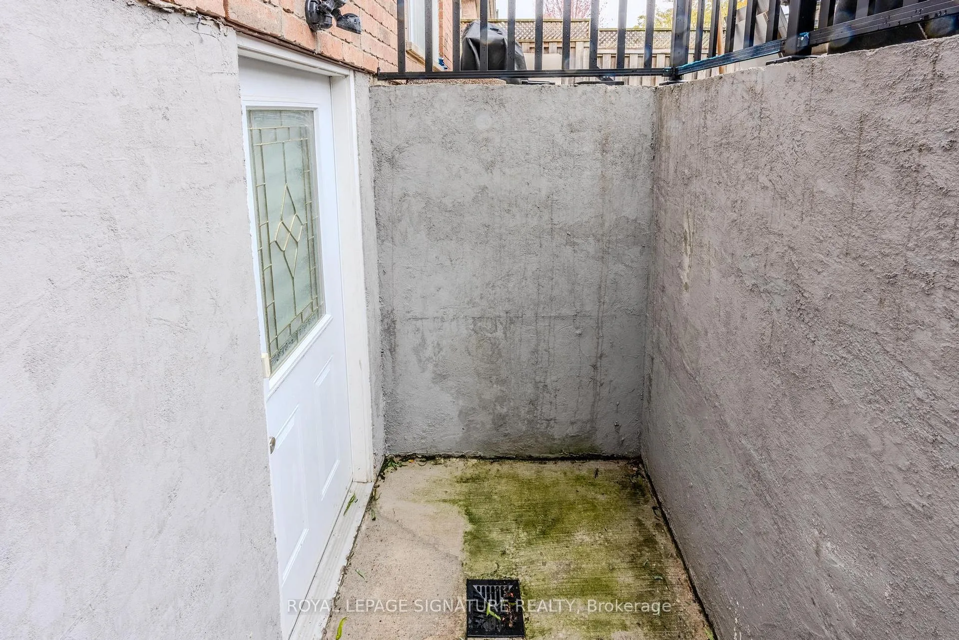 Photo 6 of 422 Patterson Drive, Milton, Clarke — HOMEH