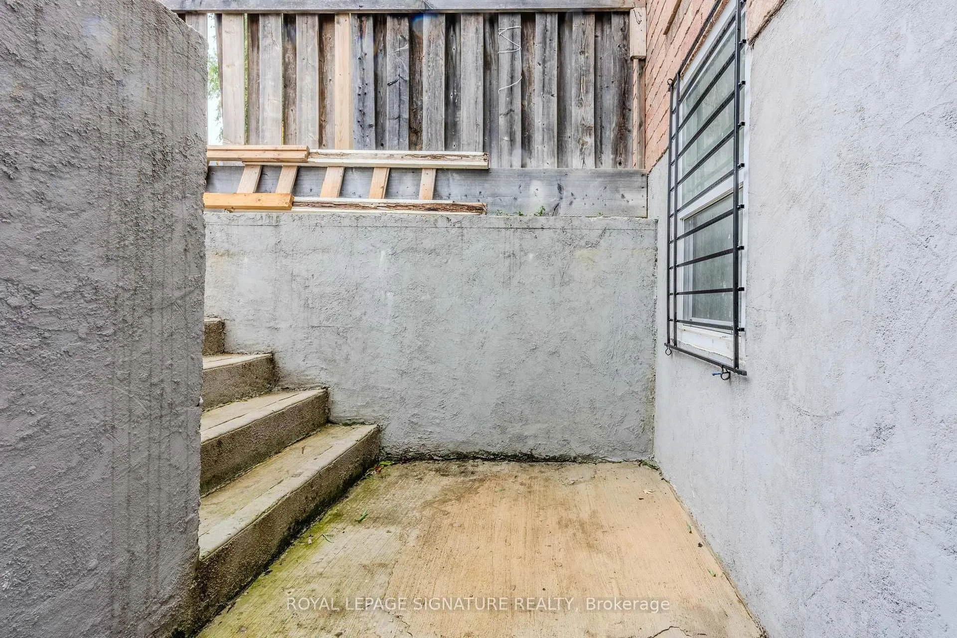 Photo 7 of 422 Patterson Drive, Milton, Clarke — HOMEH