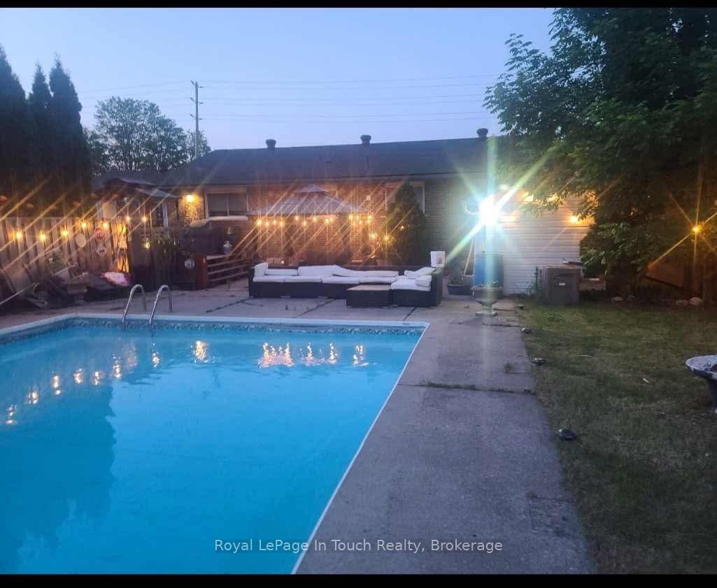 Photo 19 of 1054 King Street, Midland — HOMEH