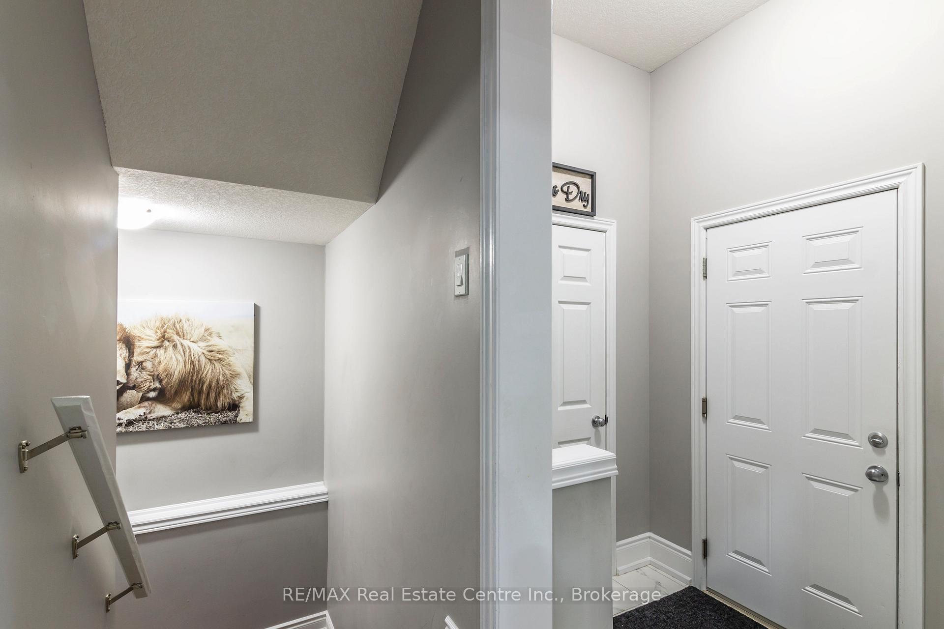 Photo 15 of 616 Florencedale Crescent, Kitchener — HOMEH
