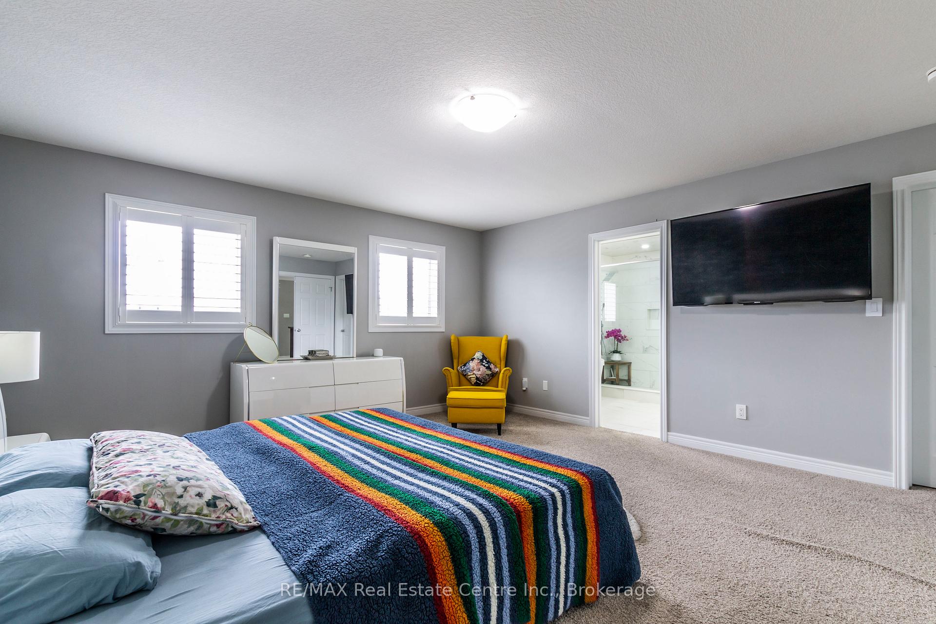 Photo 18 of 616 Florencedale Crescent, Kitchener — HOMEH