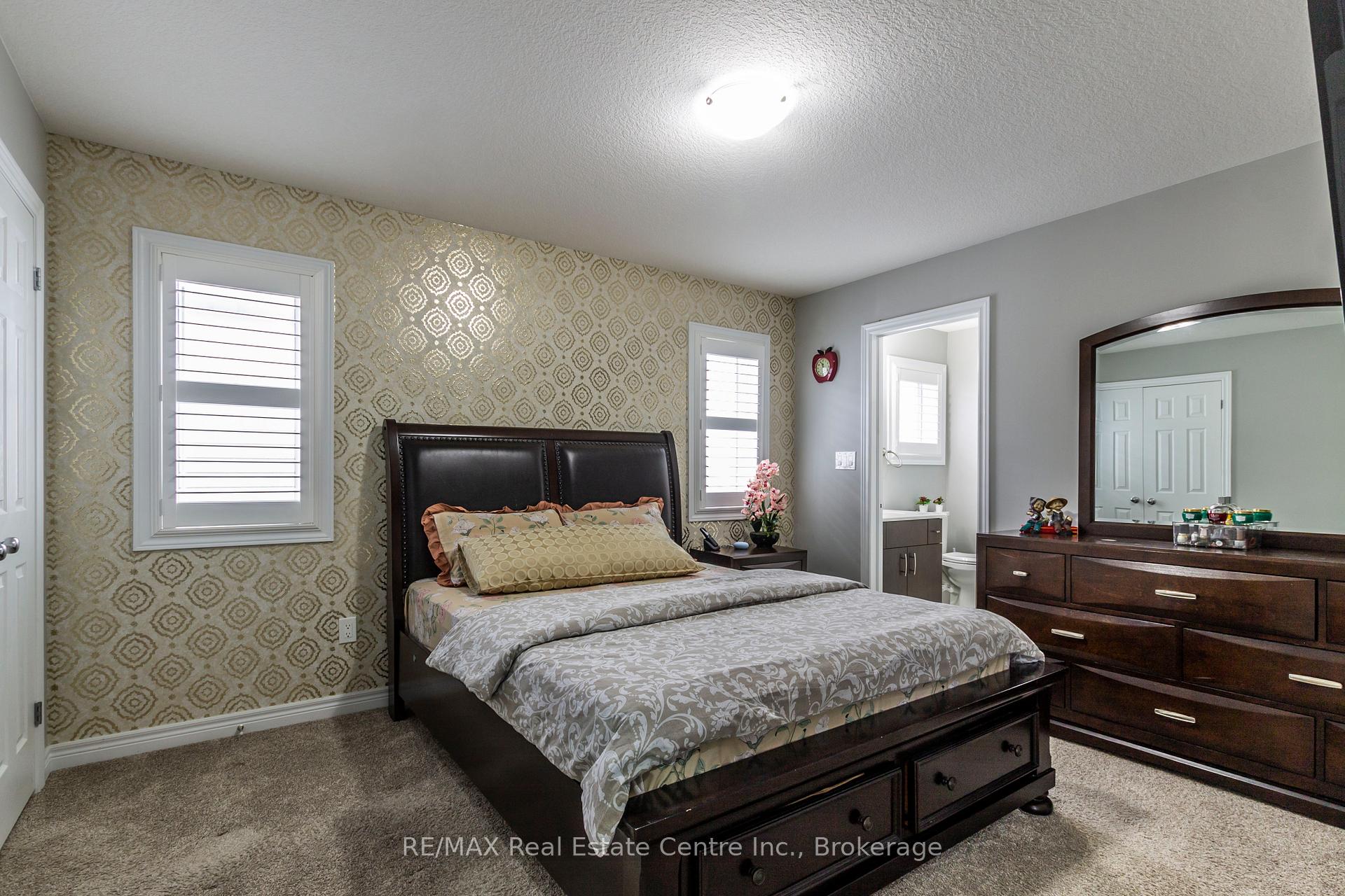 Photo 23 of 616 Florencedale Crescent, Kitchener — HOMEH