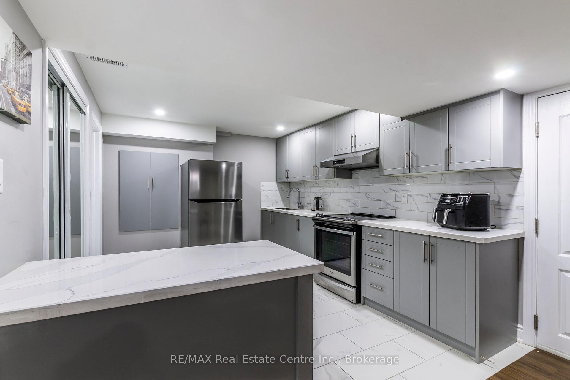 Photo 31 of 616 Florencedale Crescent, Kitchener — HOMEH