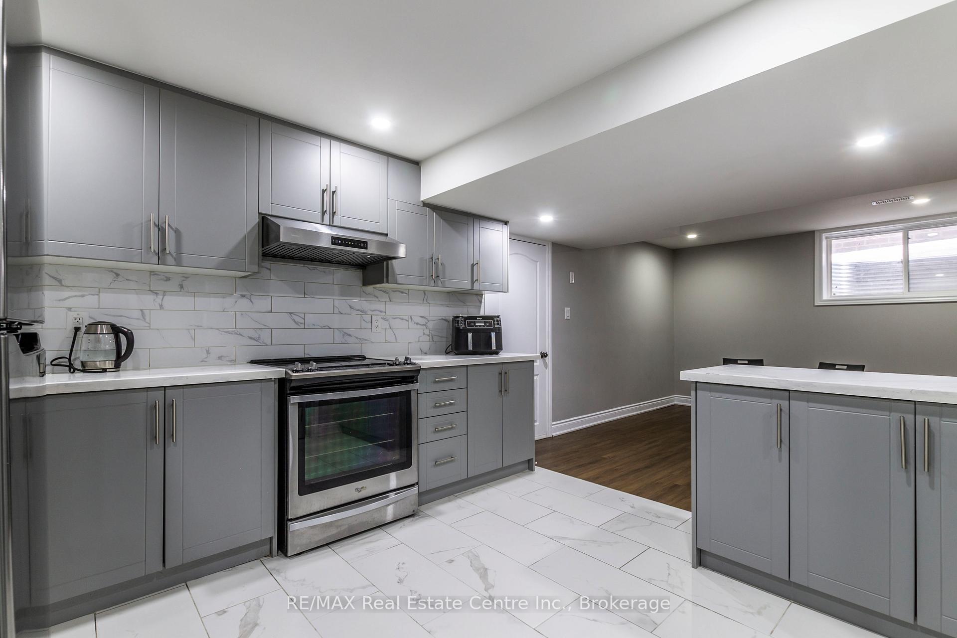 Photo 33 of 616 Florencedale Crescent, Kitchener — HOMEH