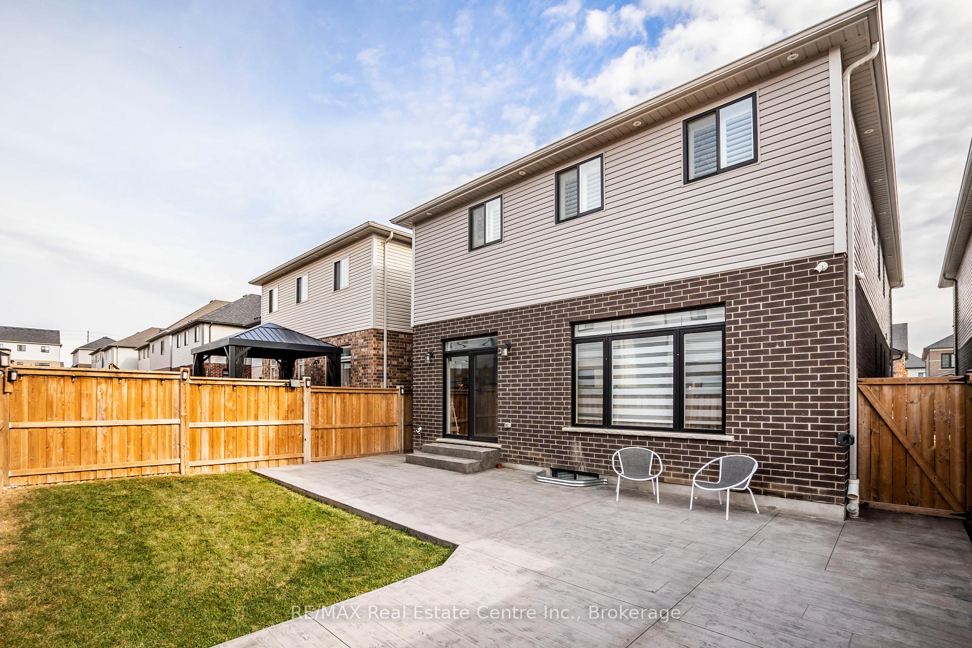 Photo 47 of 616 Florencedale Crescent, Kitchener — HOMEH