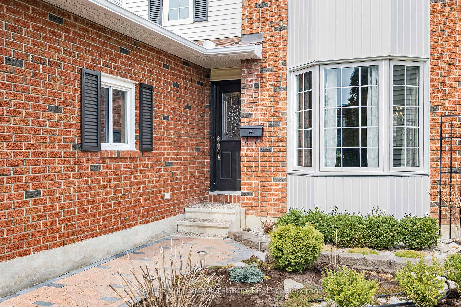 Photo 3 of 141 Shearer Crescent, Ottawa, Kanata - Katimavik — HOMEH
