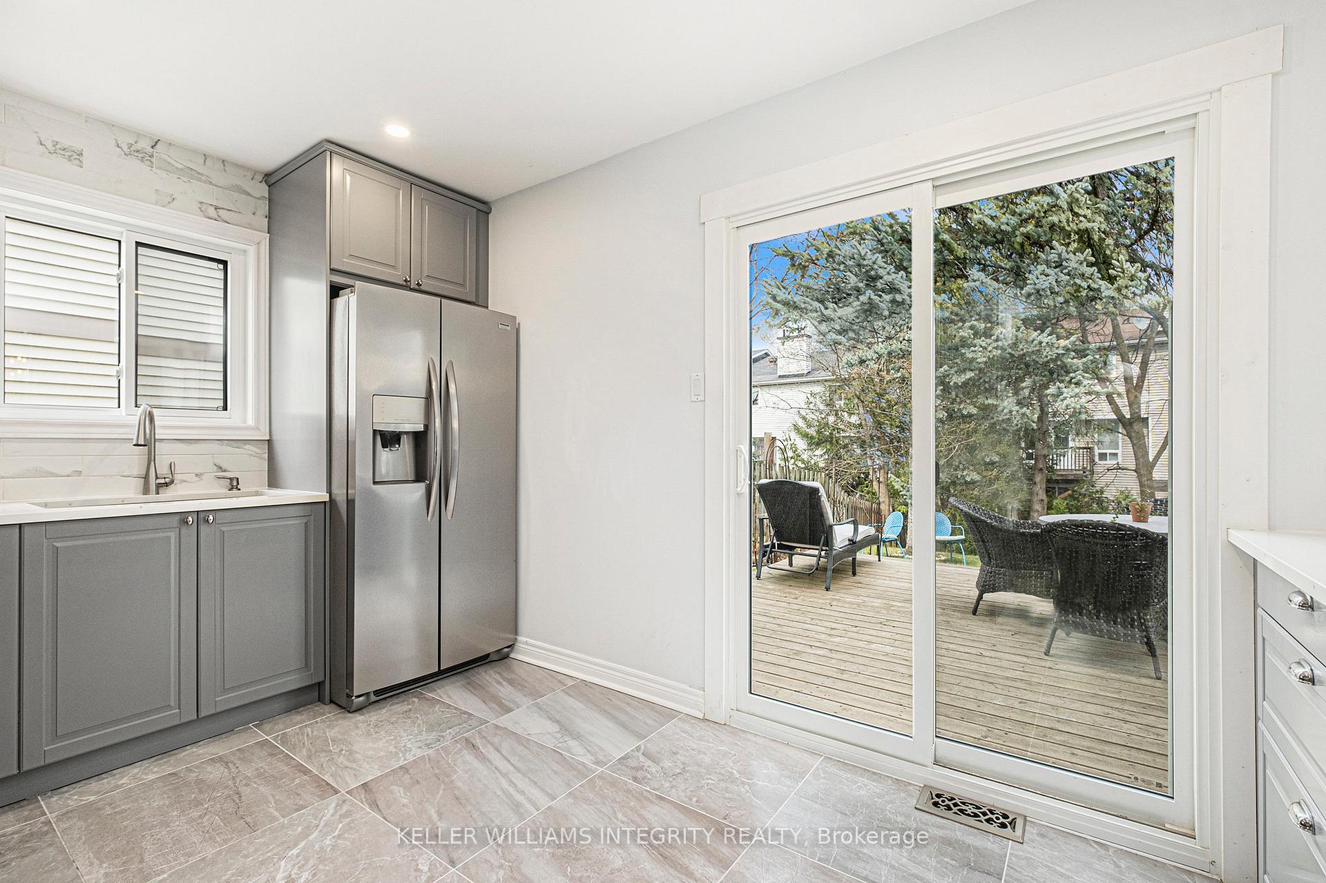 Photo 18 of 141 Shearer Crescent, Ottawa, Kanata - Katimavik — HOMEH